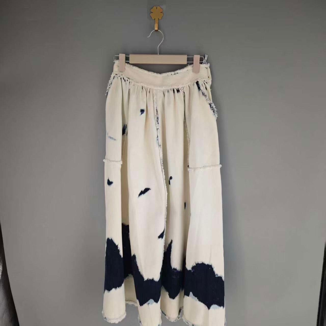 Dior White-Base Navy Tie-Dye Skirt