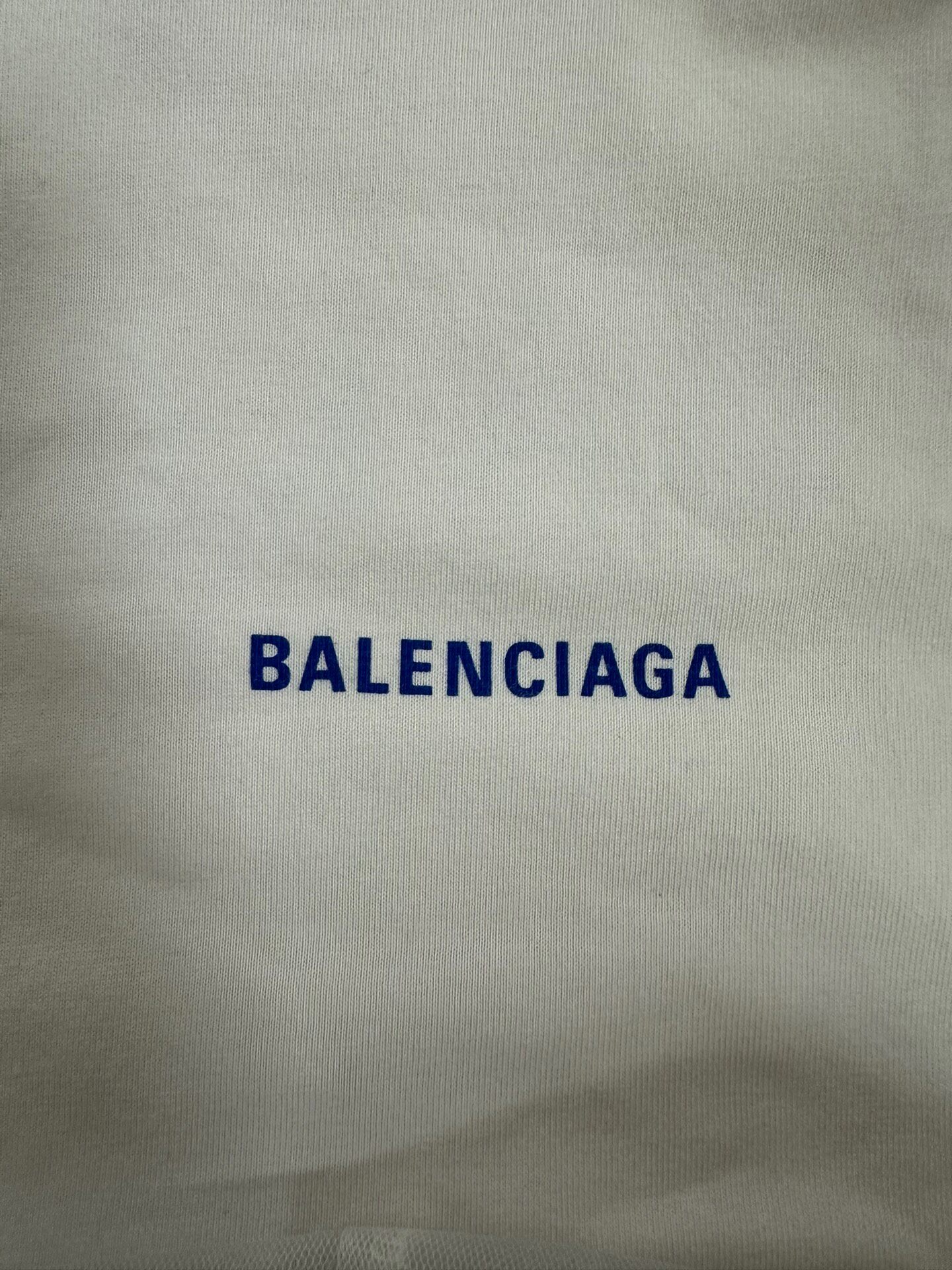 Balenciaga Men's White Logo T-Shirt — detail
