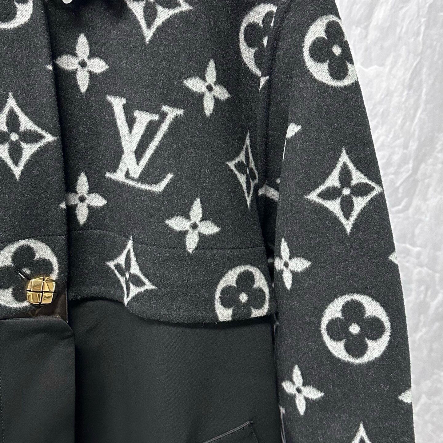 Louis Vuitton SS24 Monogram Mid-length Coat — detail