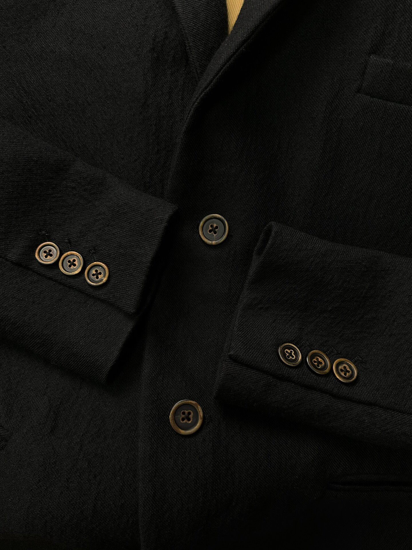 UMA WANG Tea-Dyed Blazer — label