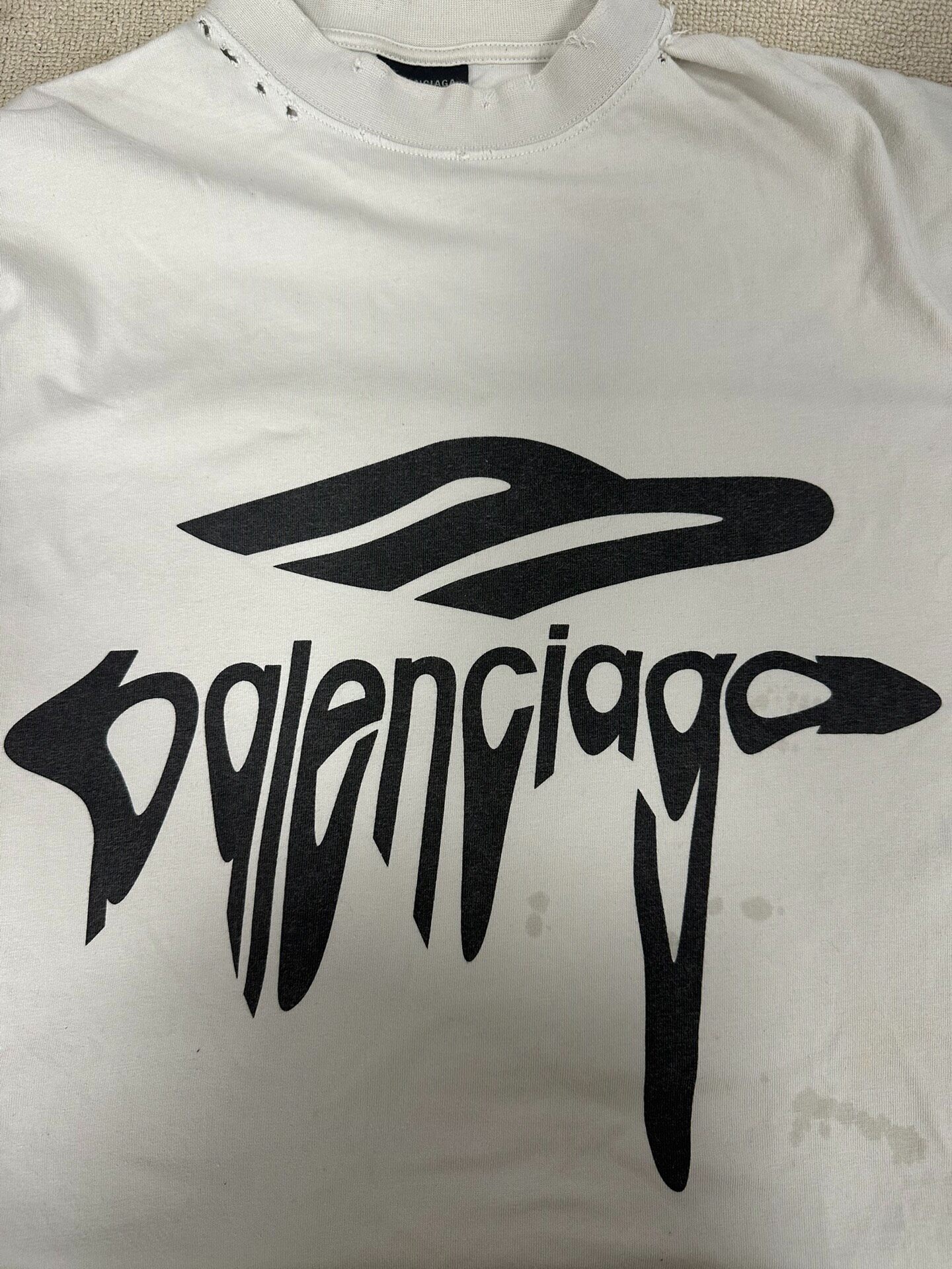 Balenciaga Logo Print Loose T-Shirt — detail