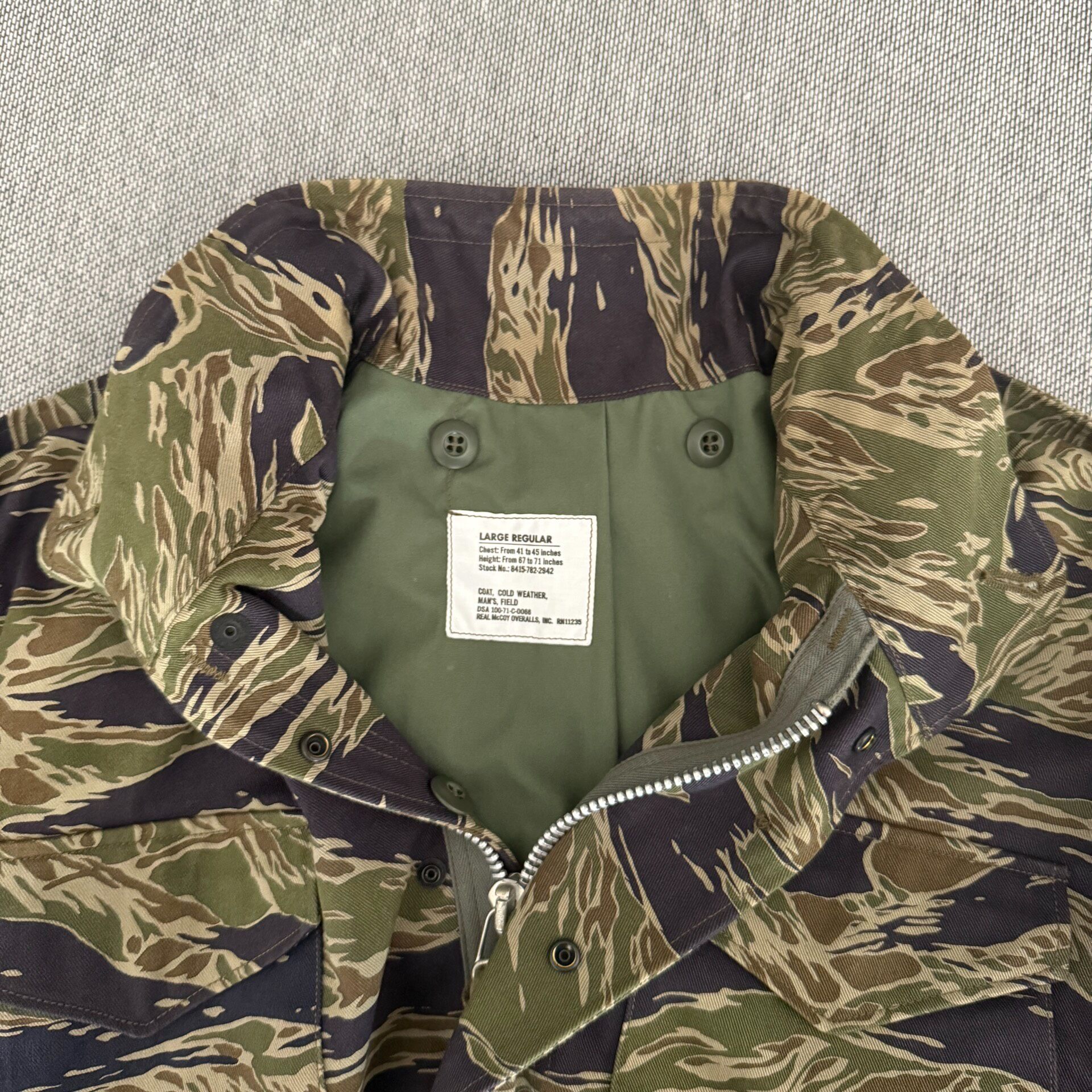Real Mccoys M65 Tiger Stripe Jacket — detail