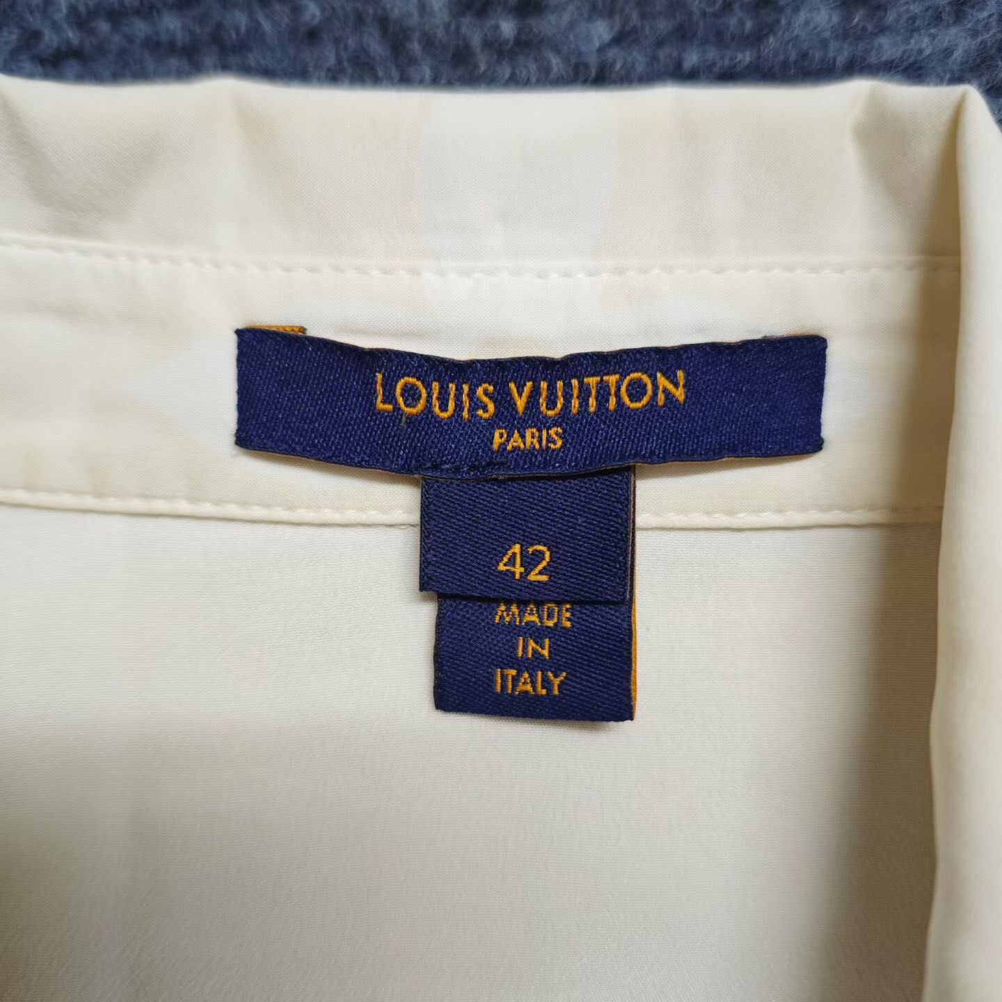 Louis Vuitton Blue-White Gradient Monogram Shirt — detail