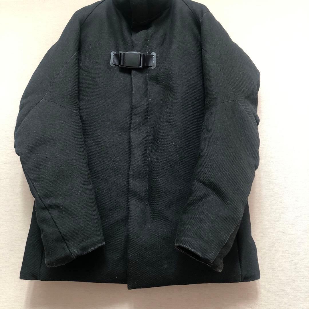 Devoa 18AW Buckle Down Jacket — label
