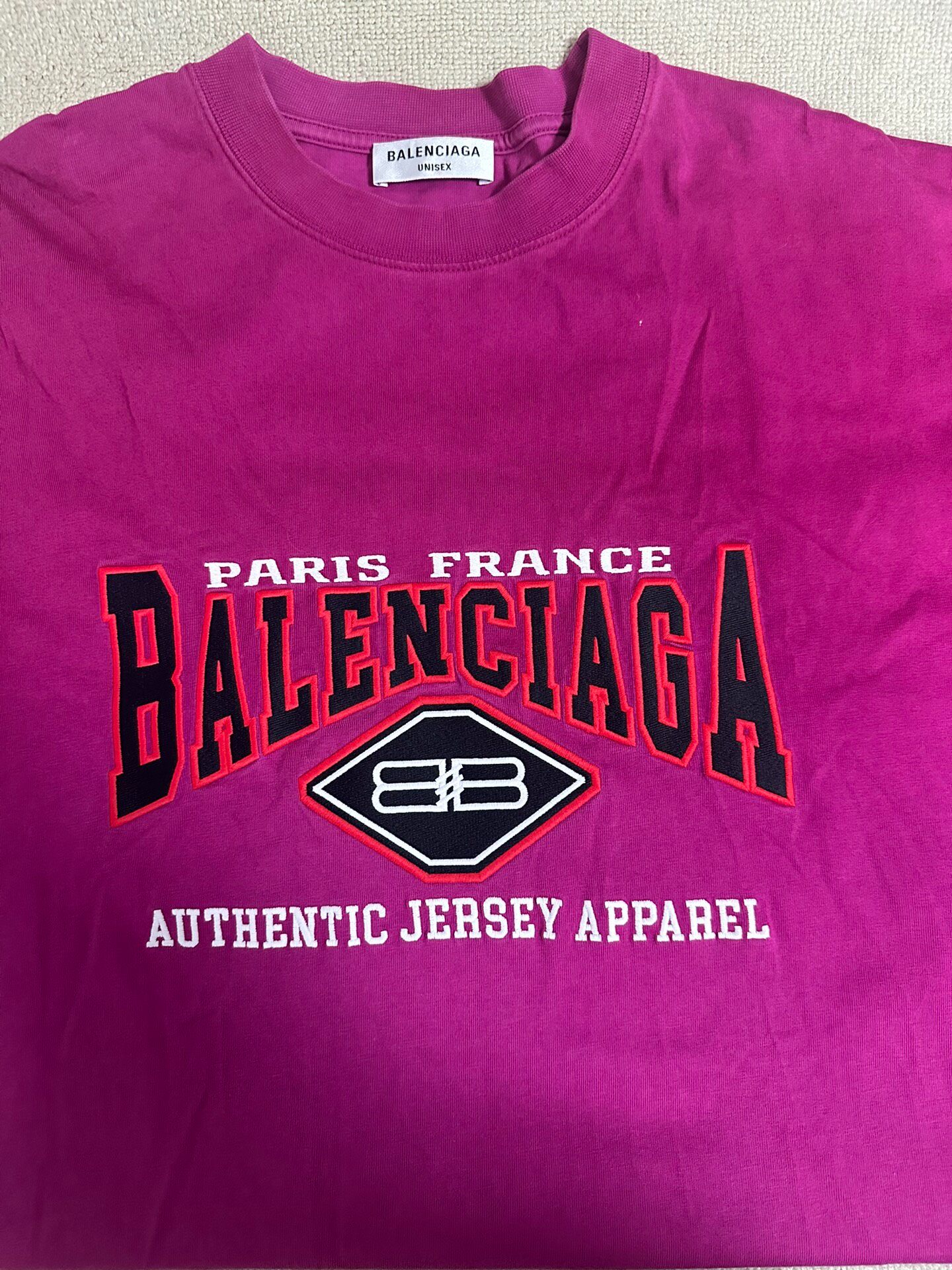 Balenciaga Pink Logo Loose Short Sleeve Tee — detail