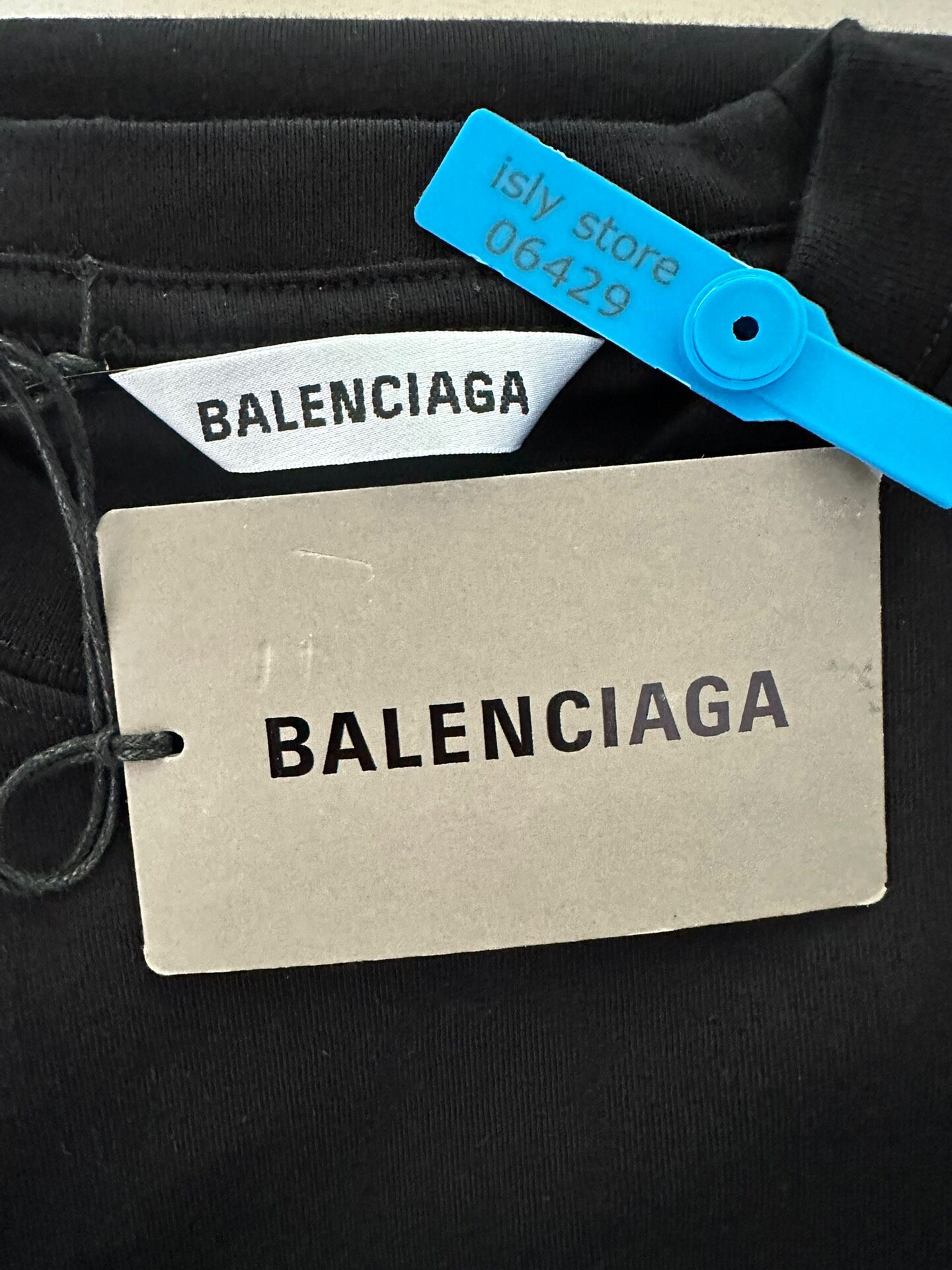 Balenciaga Men’s Black Short Sleeve Tee — label