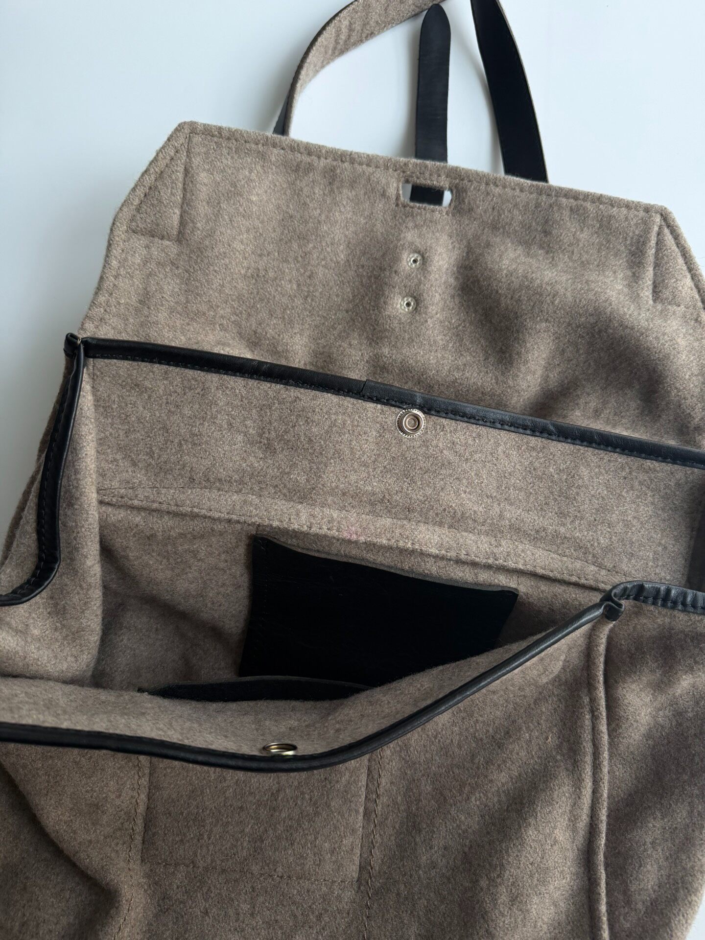 Y's Yohji Yamamoto Taupe Wool Shoulder Bag — label