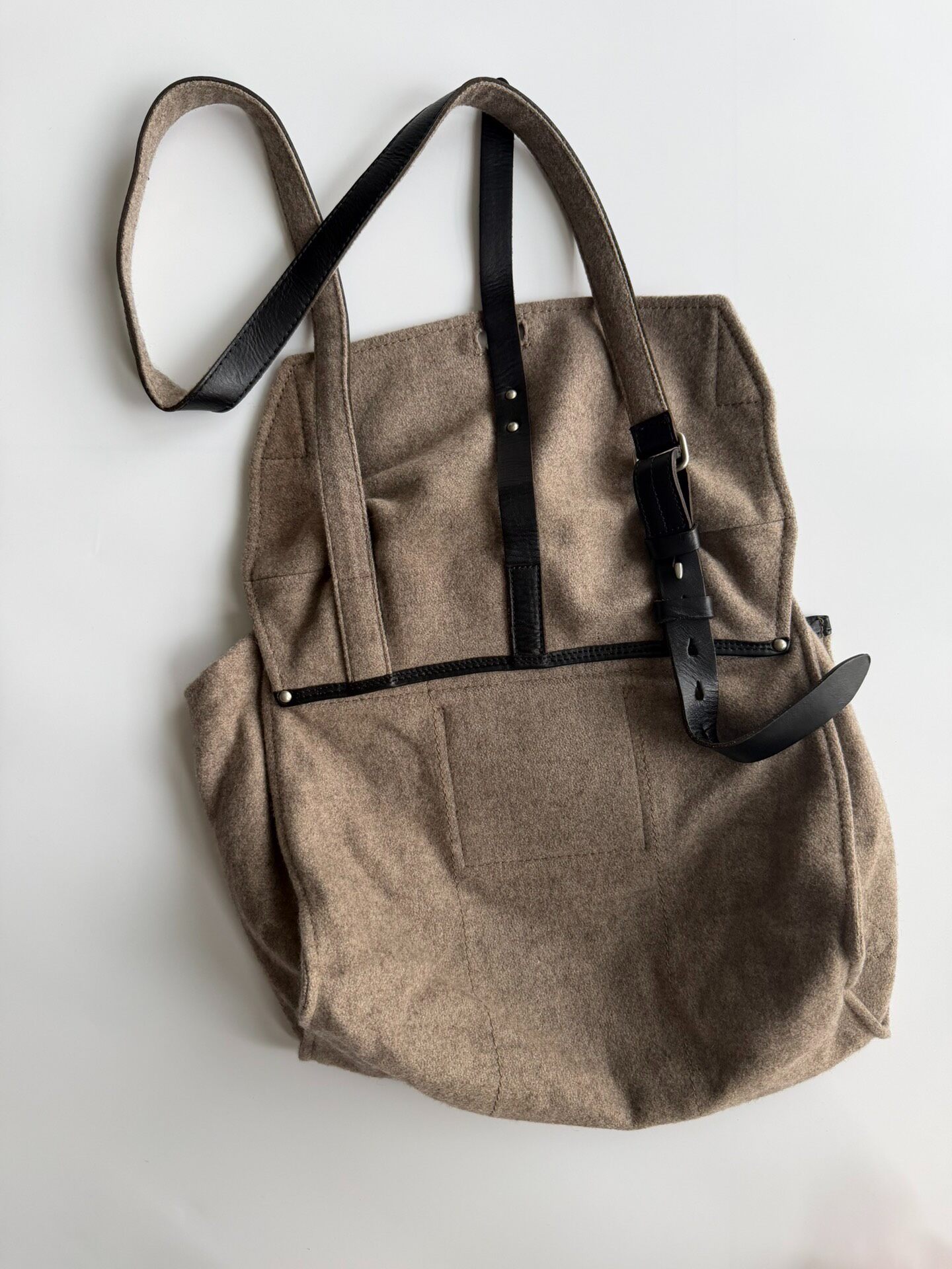 Y's Yohji Yamamoto Taupe Wool Shoulder Bag — detail