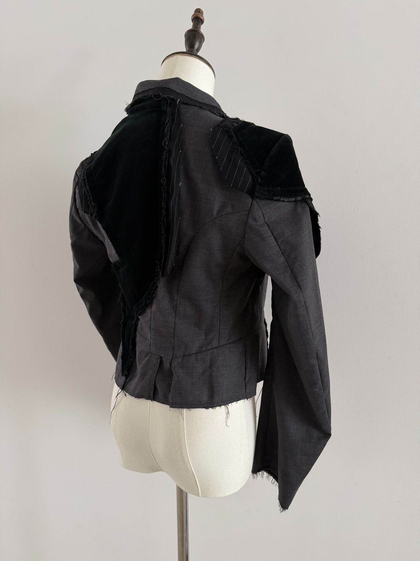 Comme Des Garcons 09AW Deconstructed Jacket