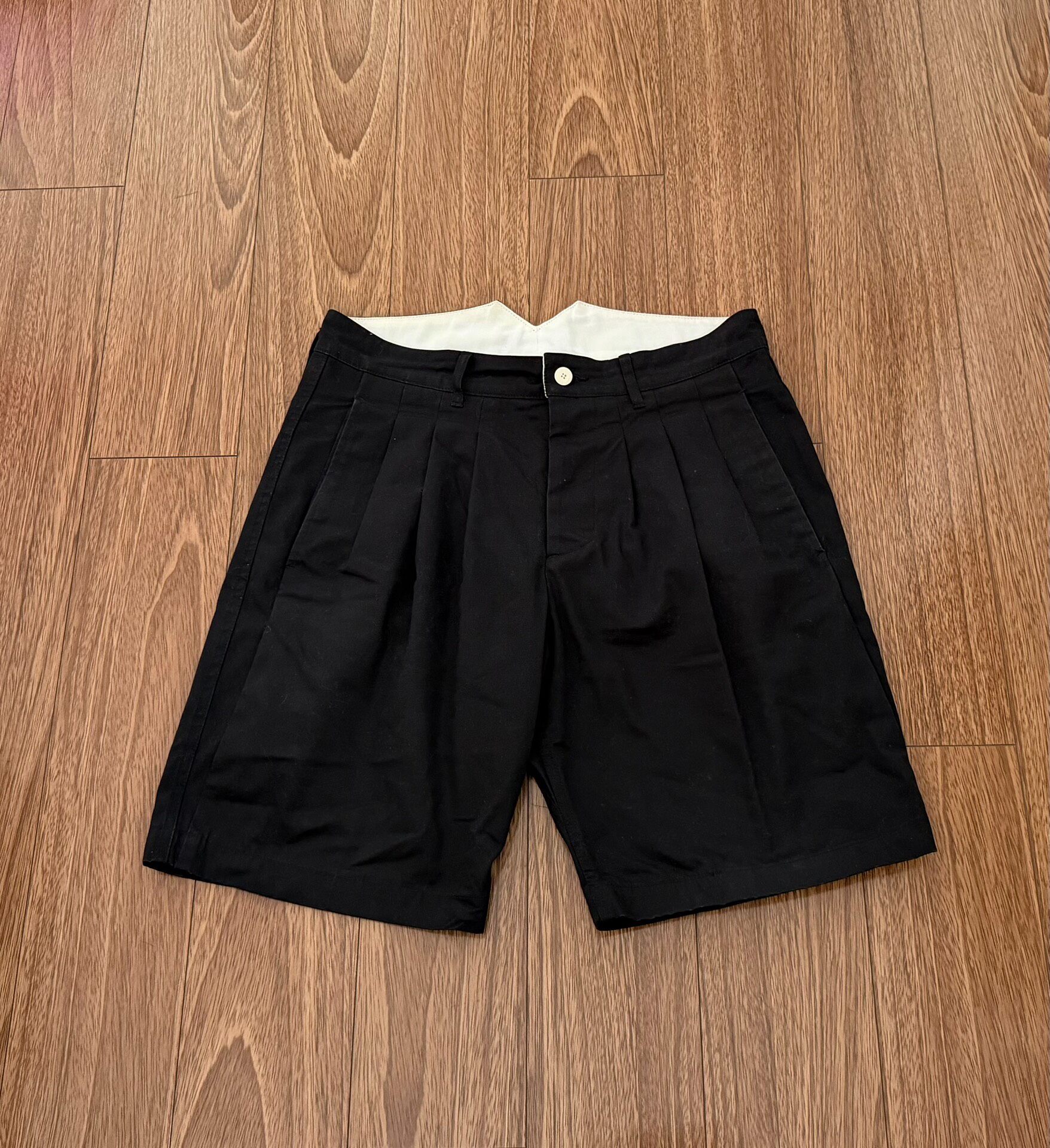 VISVIM HAKAMA Black Pleated Shorts