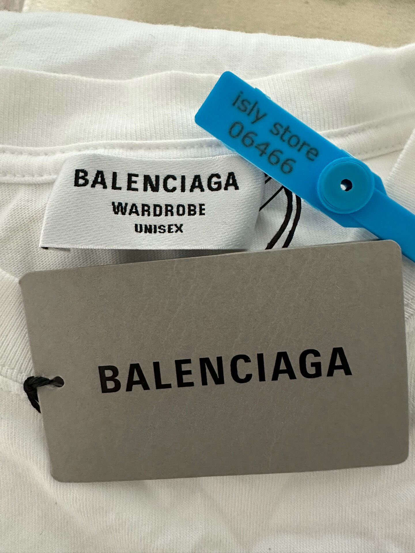 Balenciaga Women’s White Short-Sleeve T-Shirt — label