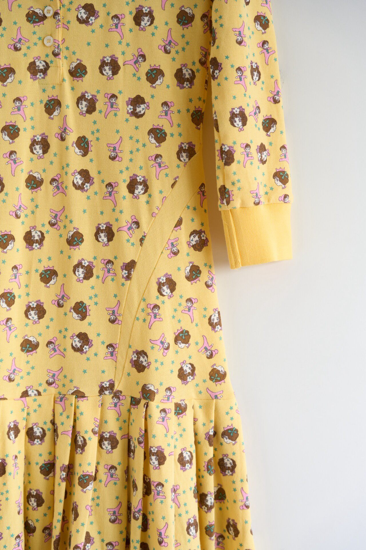 Ashley Williams Anime Pleated Yellow Dress — label