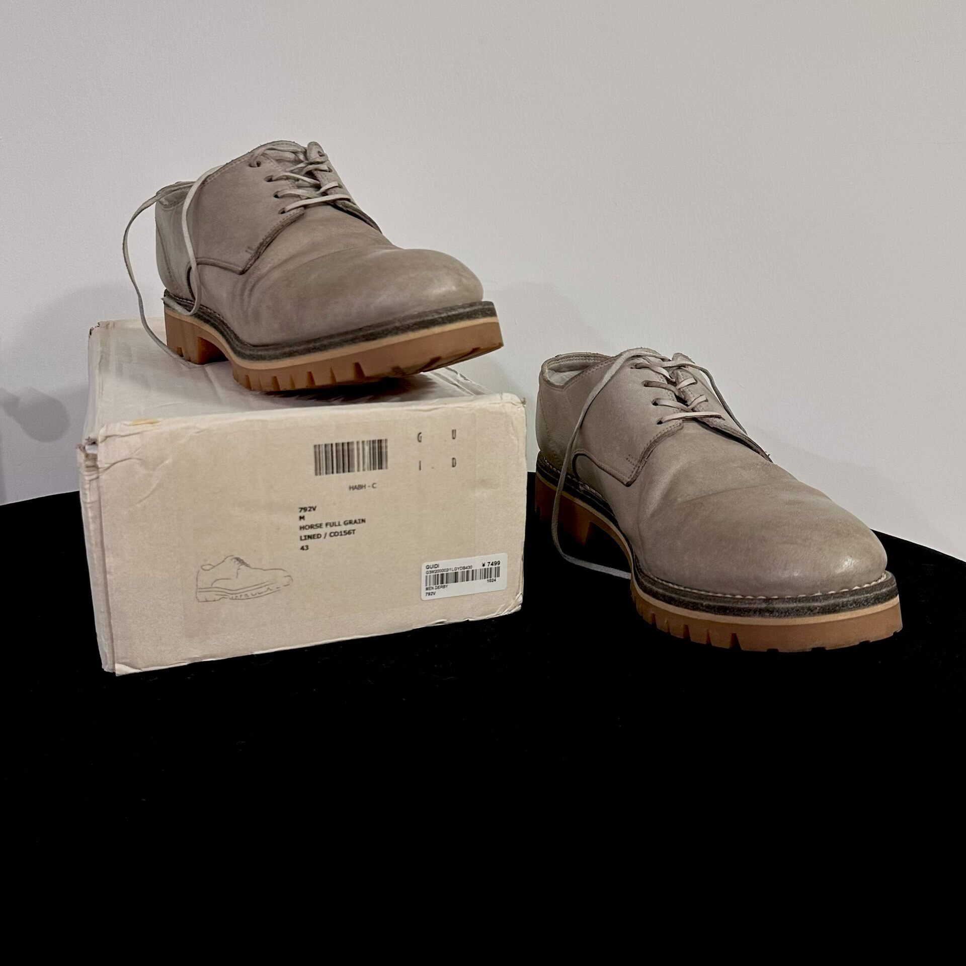 Guidi 792V Low Horse Leather Derby — front