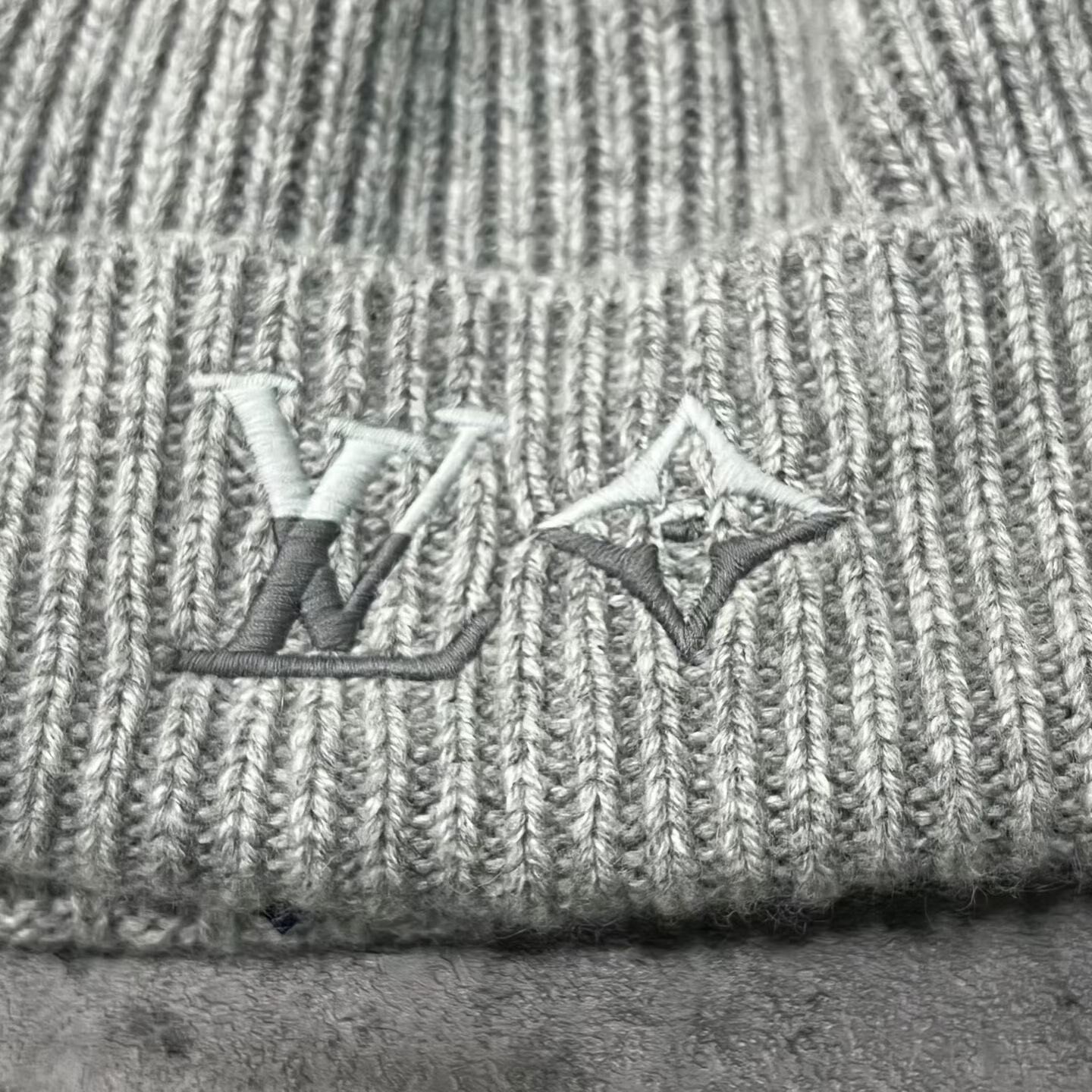 Louis Vuitton Gray Embroidered Logo Beanie — detail