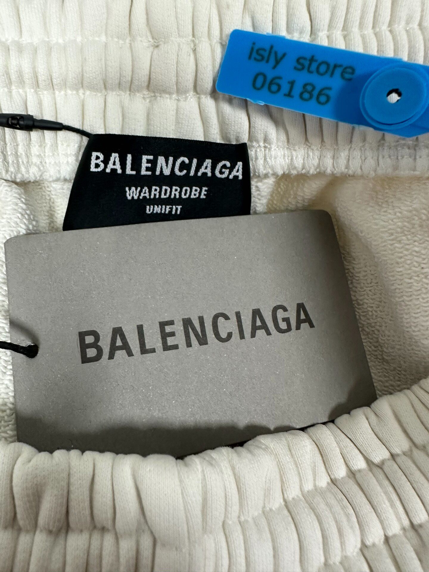 Balenciaga Men’s White Casual Shorts — label