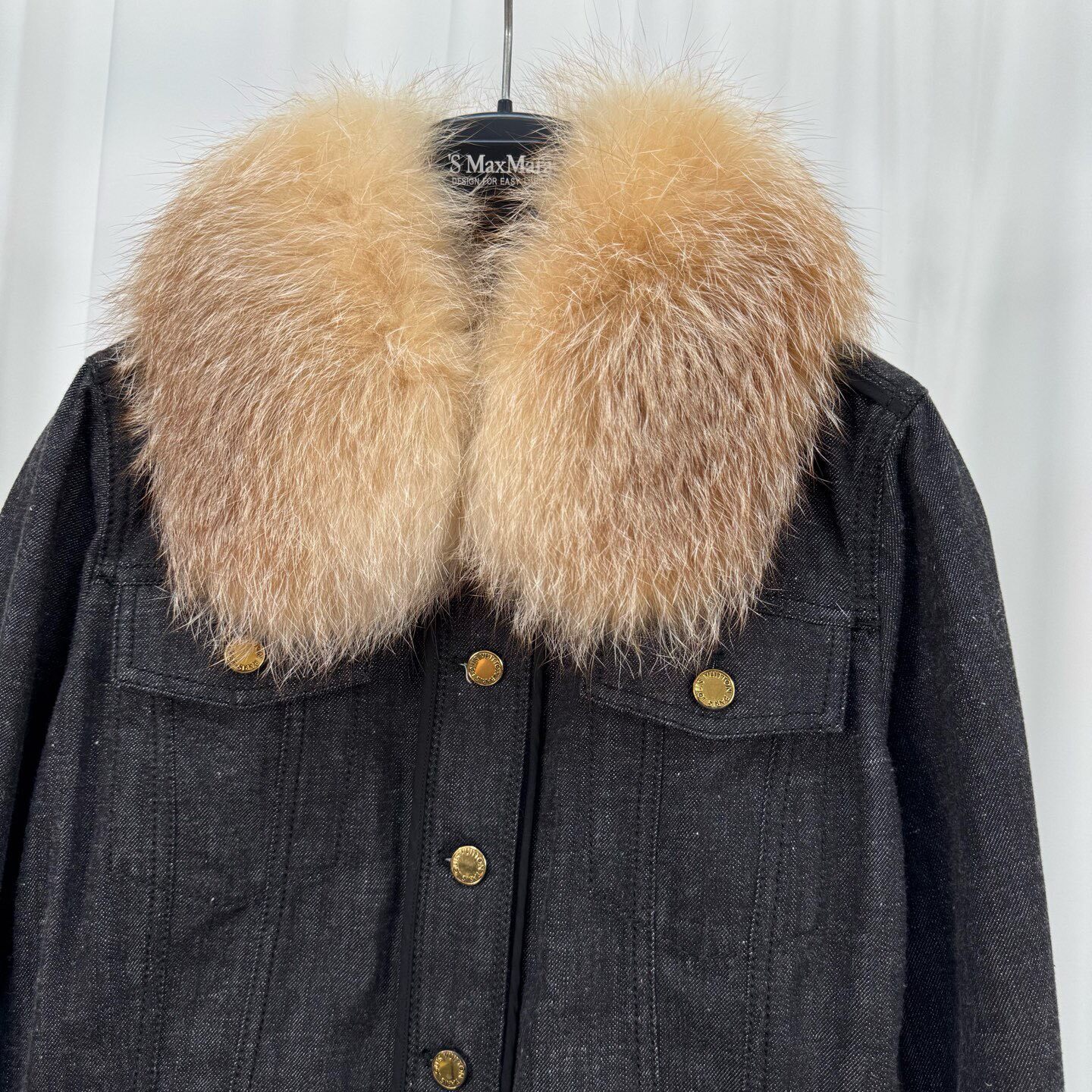Louis Vuitton Denim Jacket With Fox Fur Collar — detail