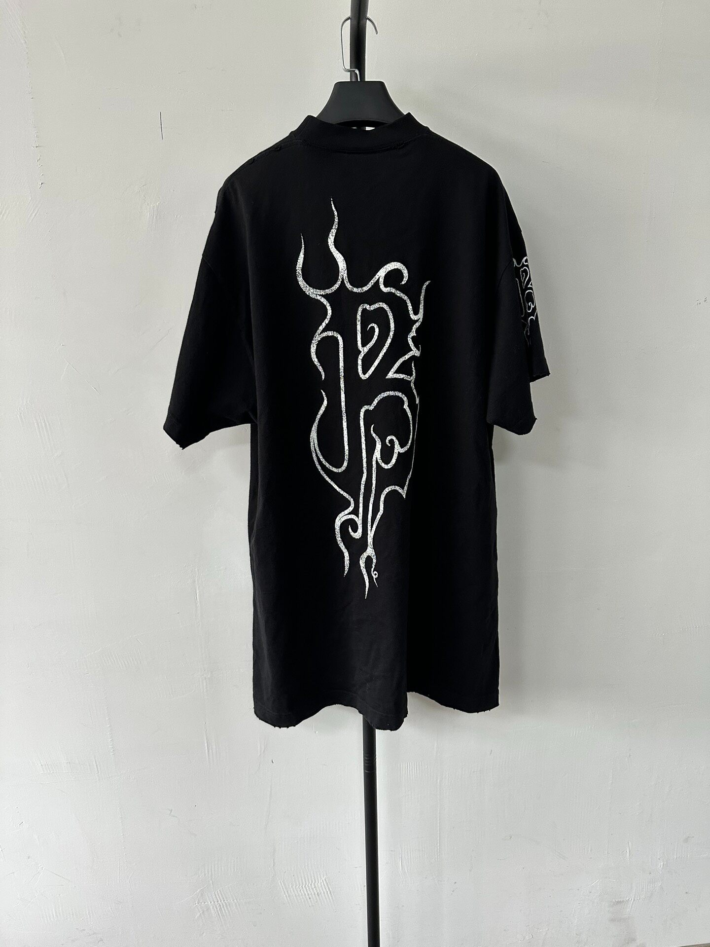 Balenciaga Loose Black Short-Sleeve T-Shirt — front