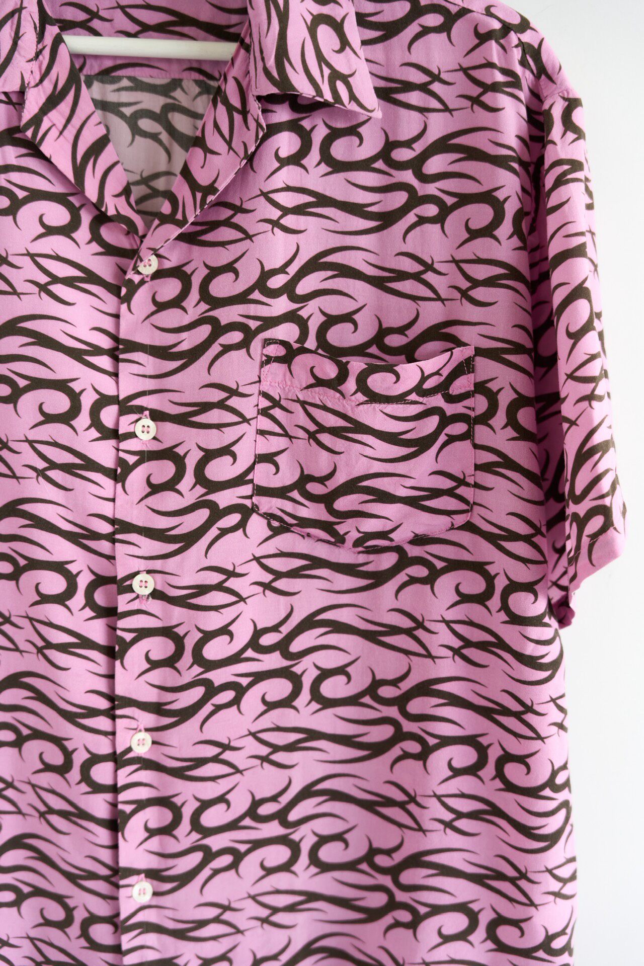 Ashley Williams Pink Thorn Print Shirt — back