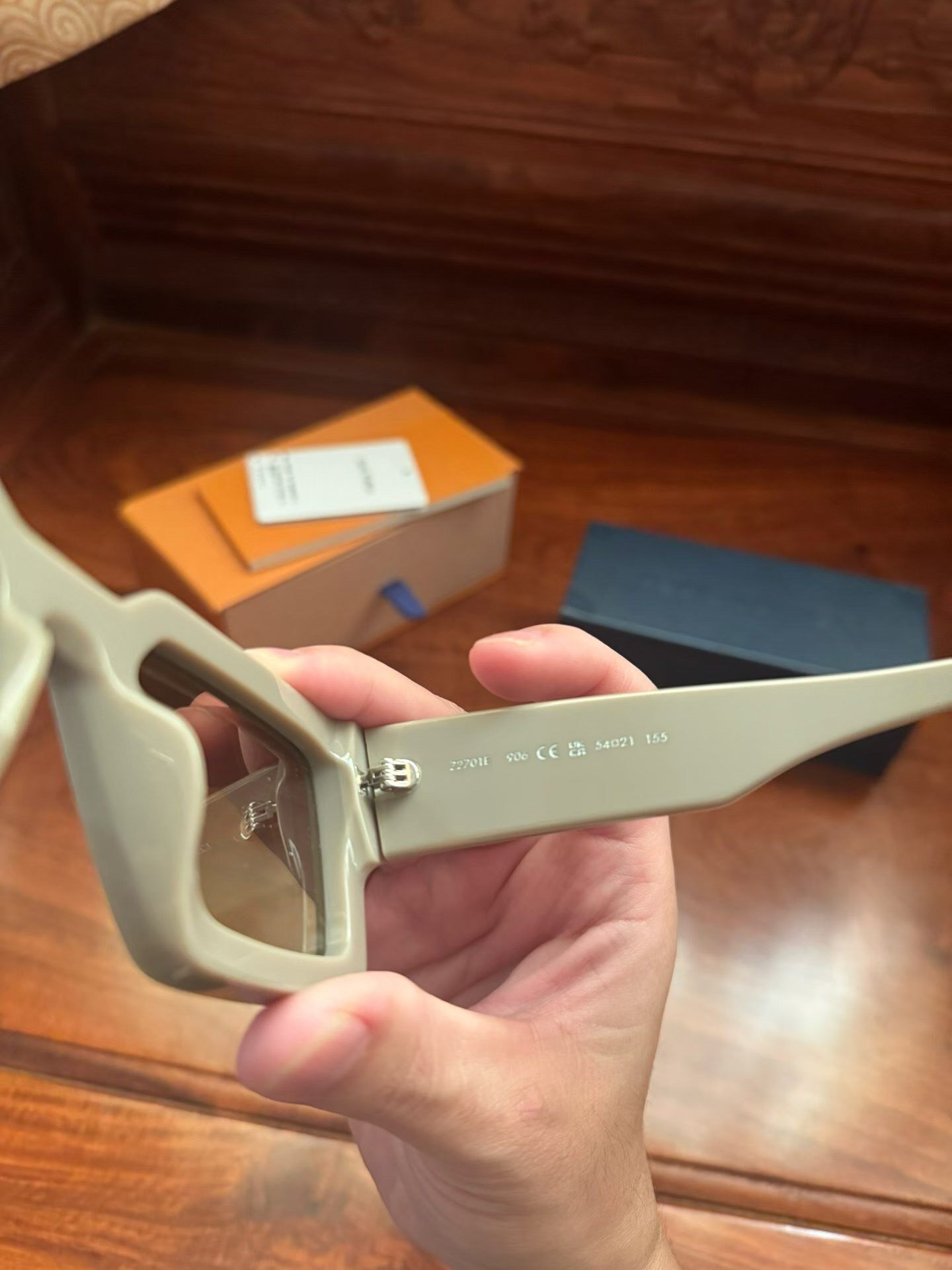 Louis Vuitton New Beige Rectangular Sunglasses — label