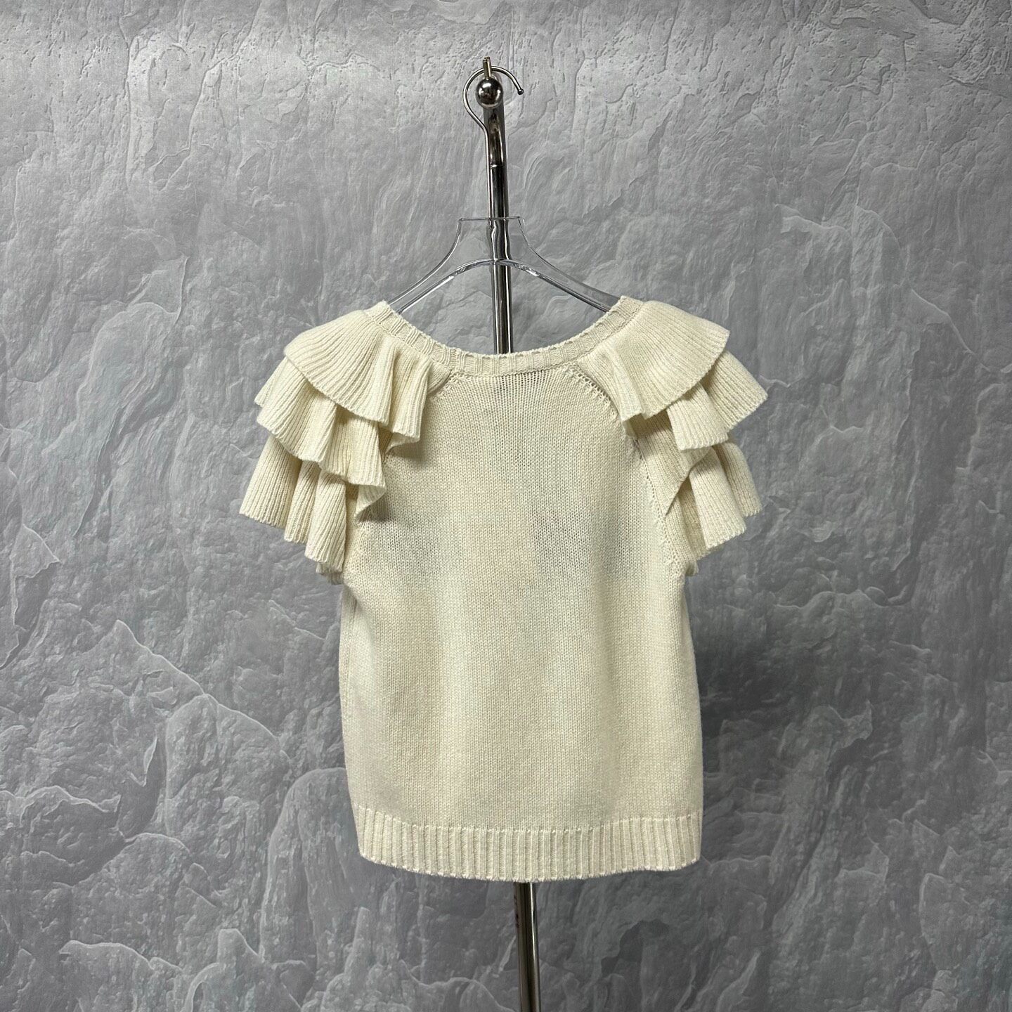 Dior White Ruffled Knit Short Sleeve Top — back