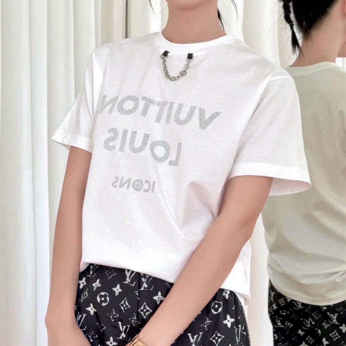 Louis Vuitton Chain Print Short Sleeve T-Shirt — front
