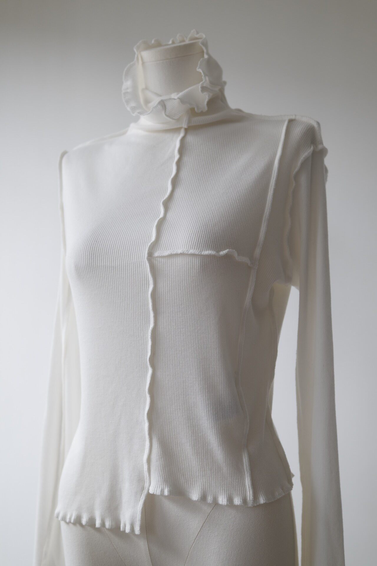 Yohji Yamamoto Y's 24AW Asymmetric Turtleneck Top — back