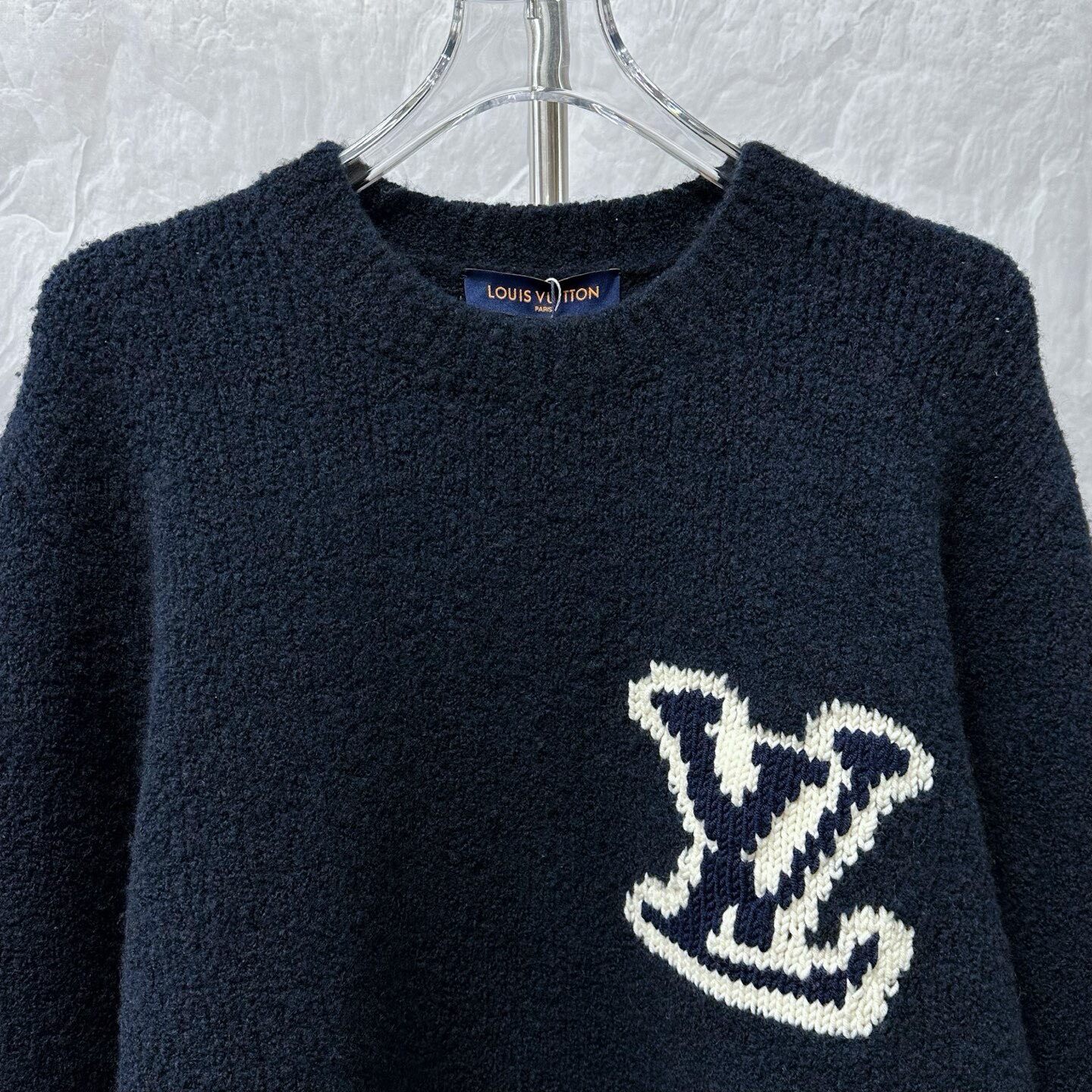 Louis Vuitton Logo Boucle Teddy Sweater — detail