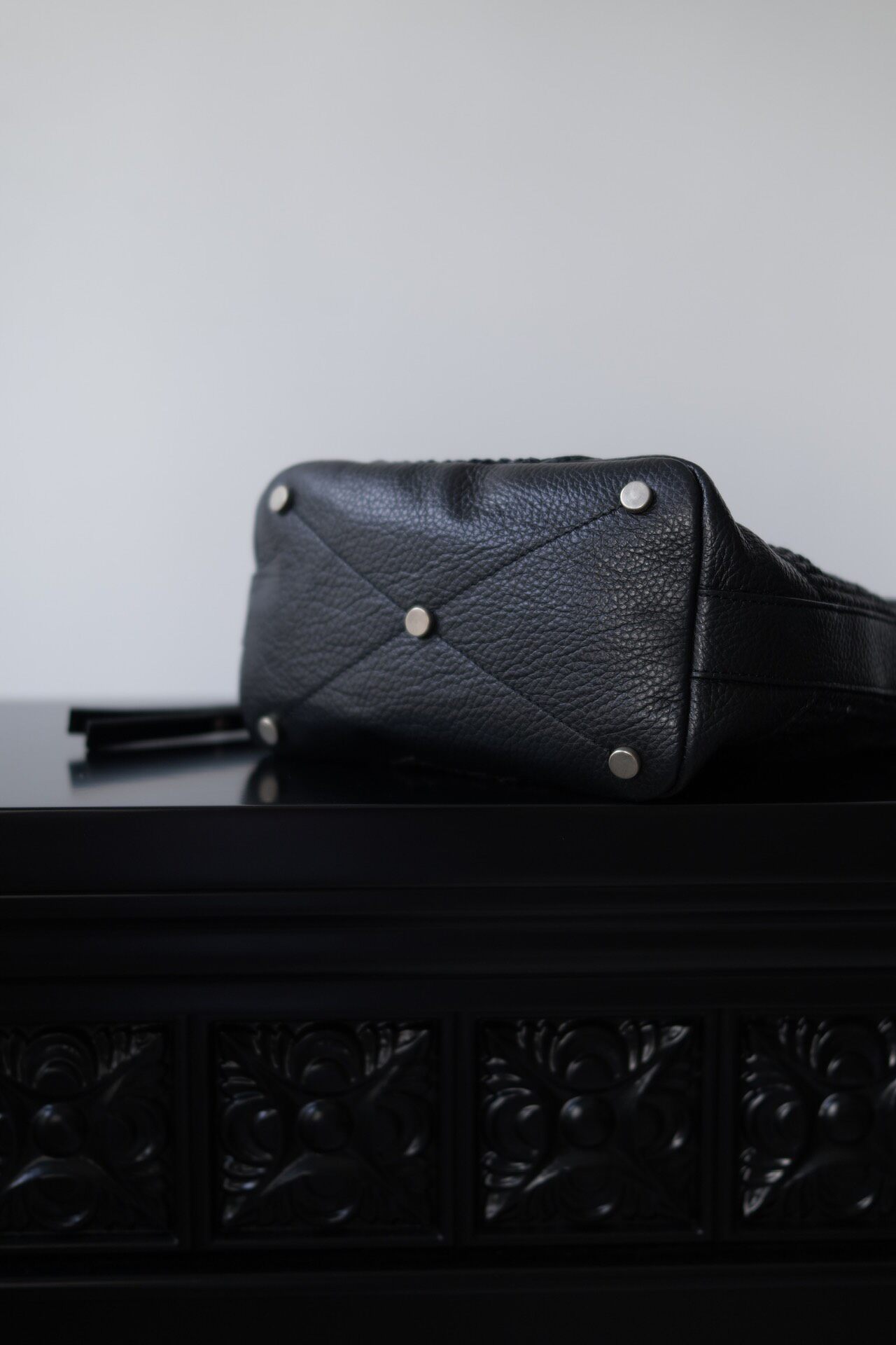 Yohji Yamamoto Discord Woven Crossbody Bag — label