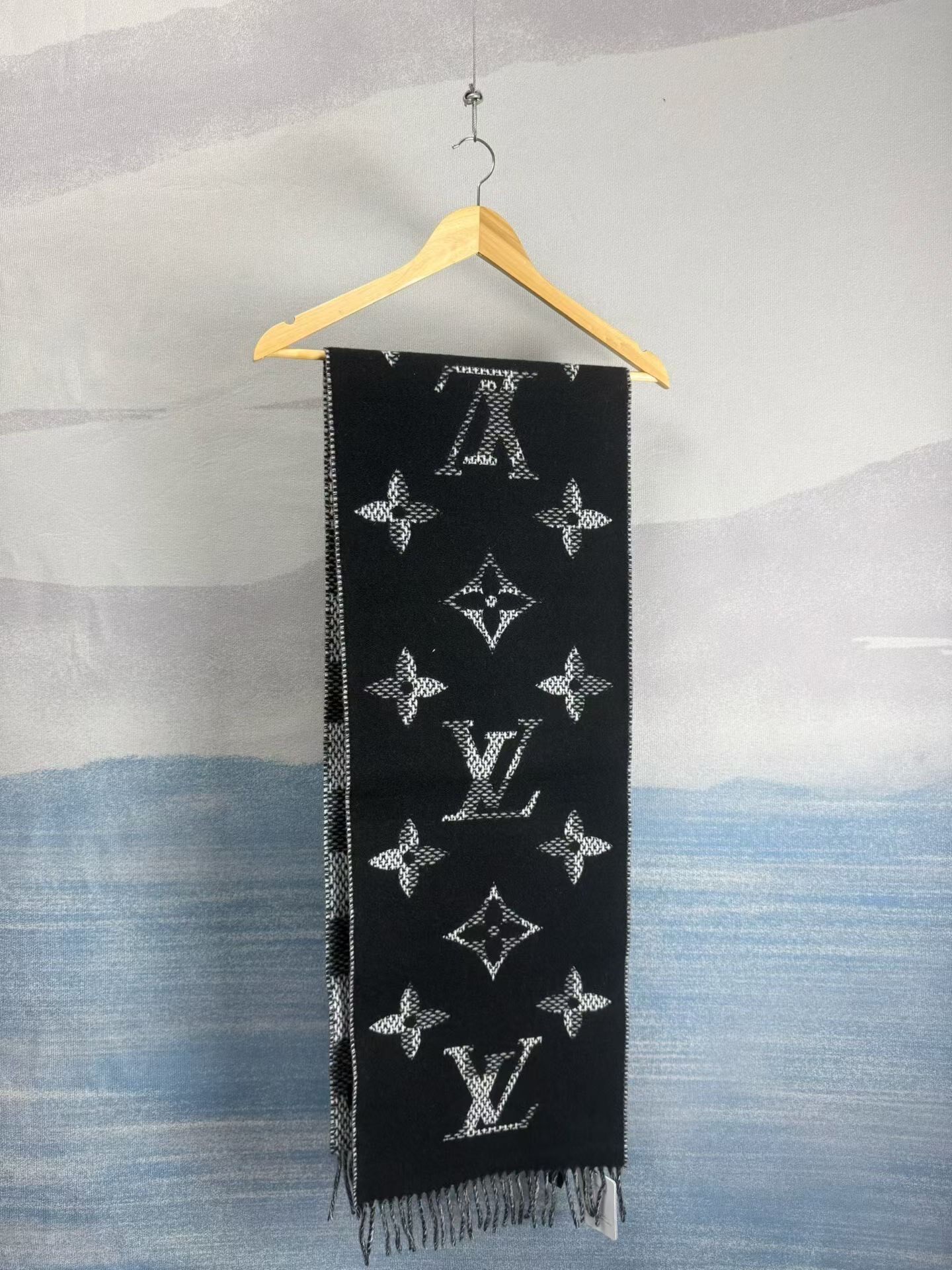 Louis Vuitton Black Gray Monogram Cashmere Scarf
