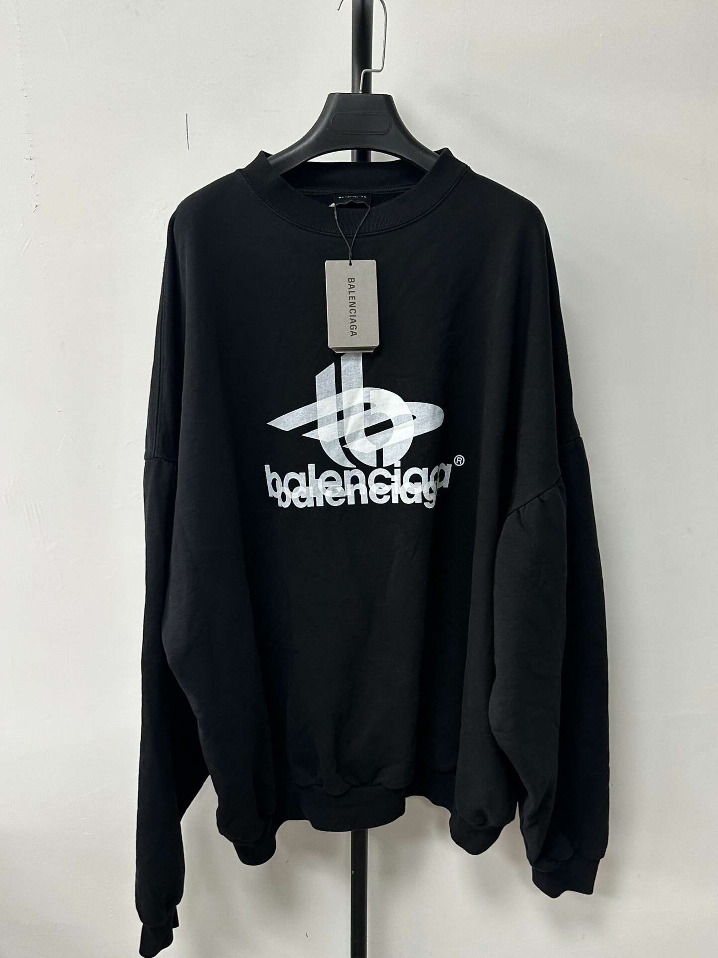 Balenciaga Men's Black Oversized Sweatshirt