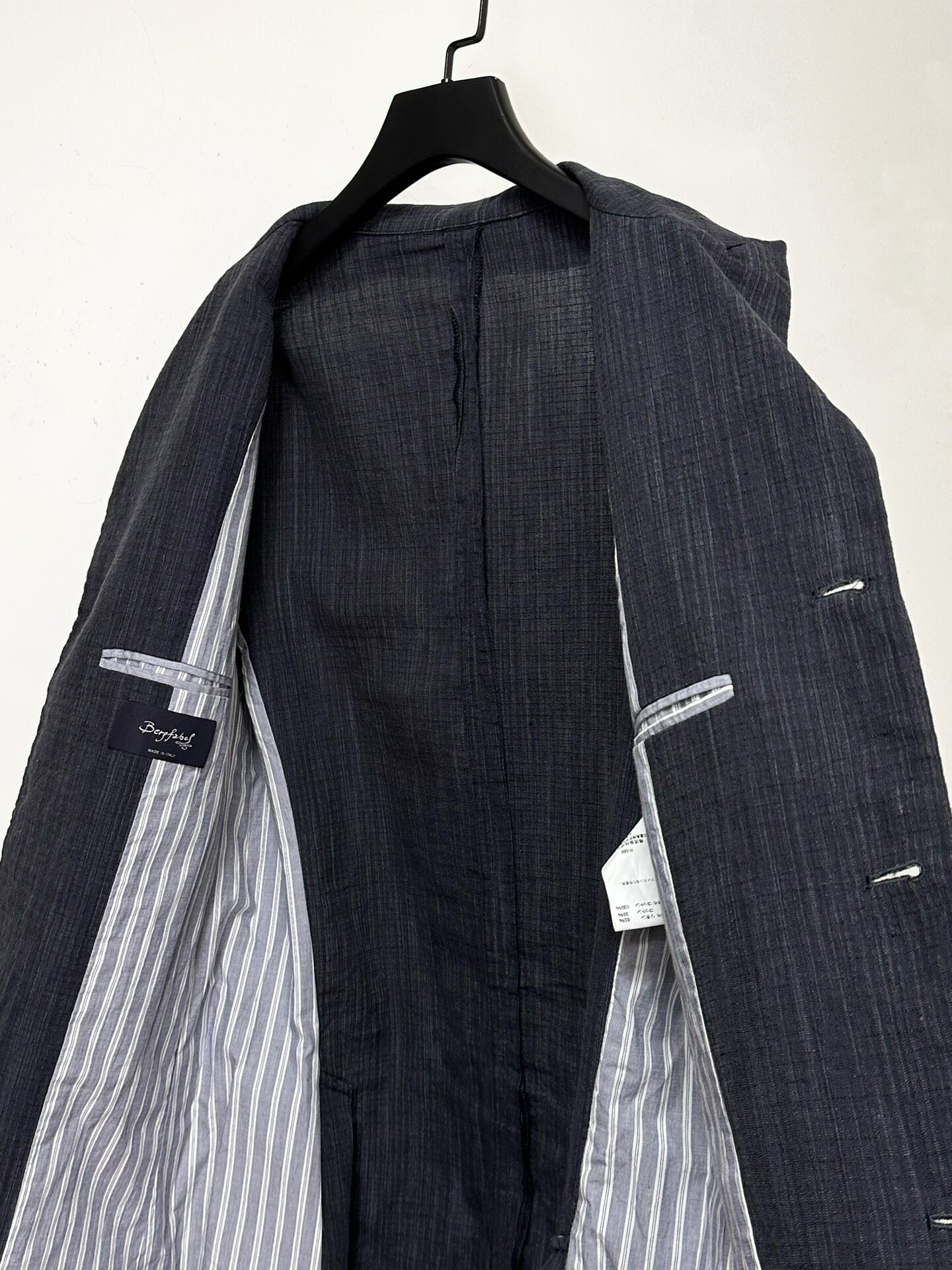Bergfabel Linen-Cotton Unstructured Blazer — label