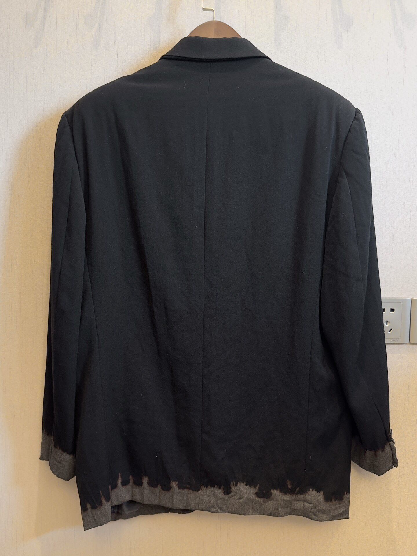 Comme Des Garcons 93AW Deconstructed Blazer — front