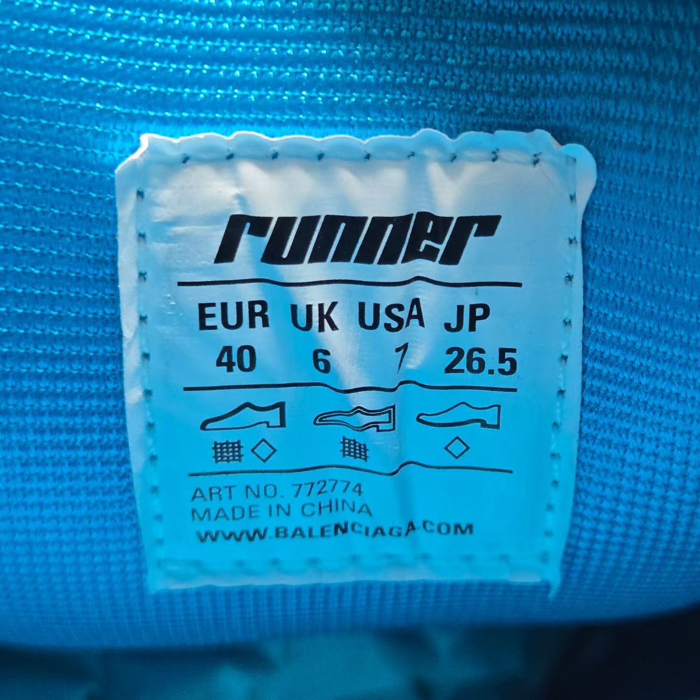 Balenciaga Runner 2.0 White Blue Graffiti Sneakers — label