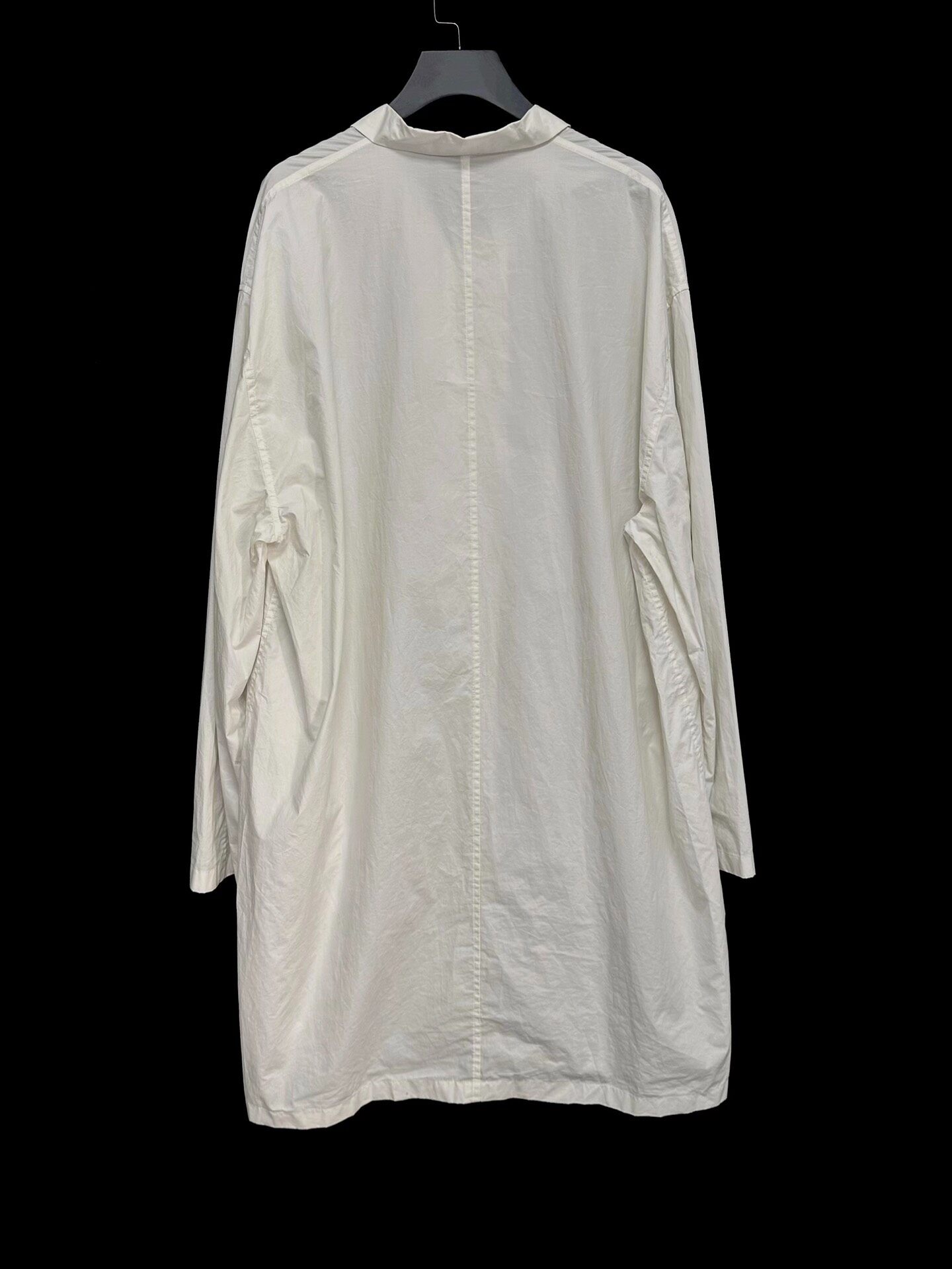Bergfabel White Oversize Coat — front