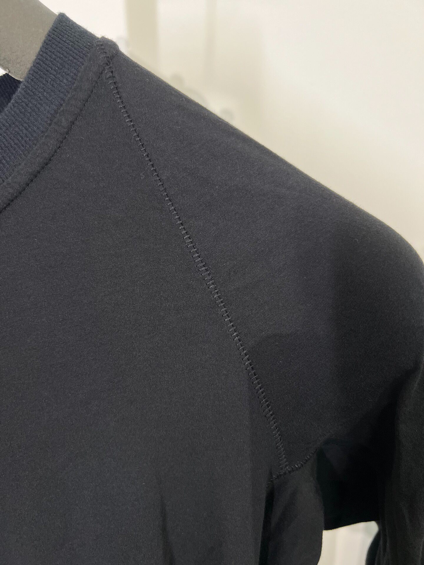 Boris Bidjan Saberi Extra Long Top — detail