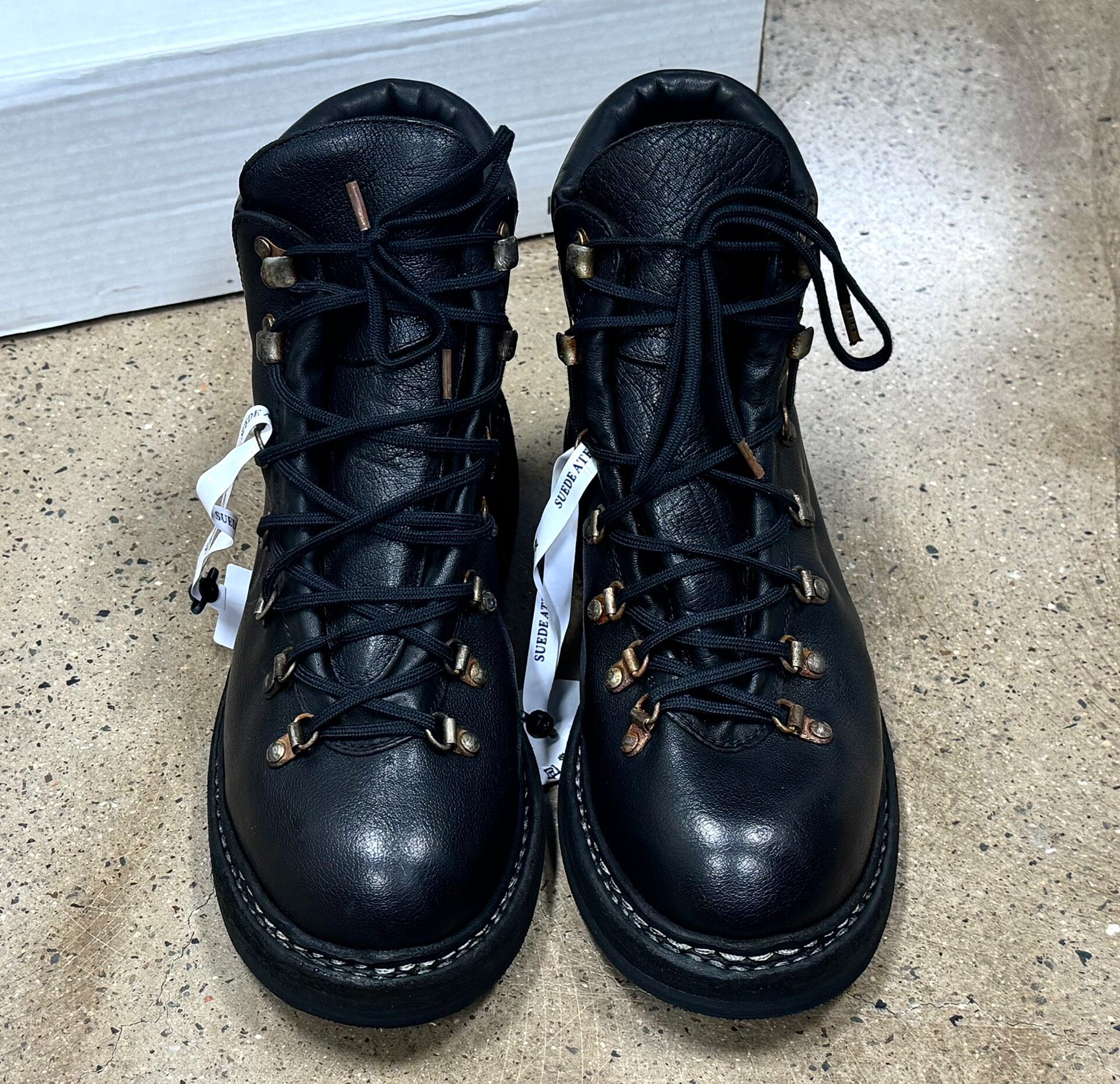 Guidi 19 Hiking Leather Boots — front