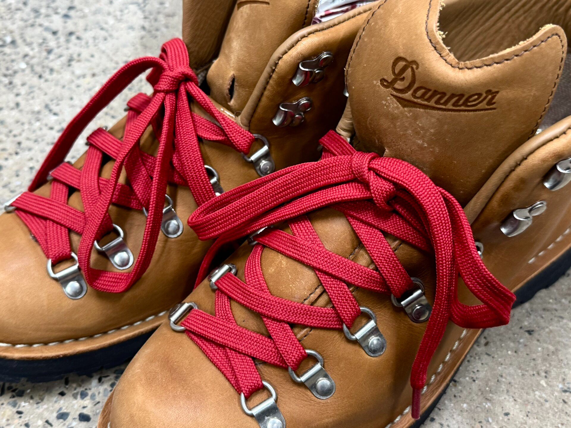 Danner Mountain Light CAS Boots — label