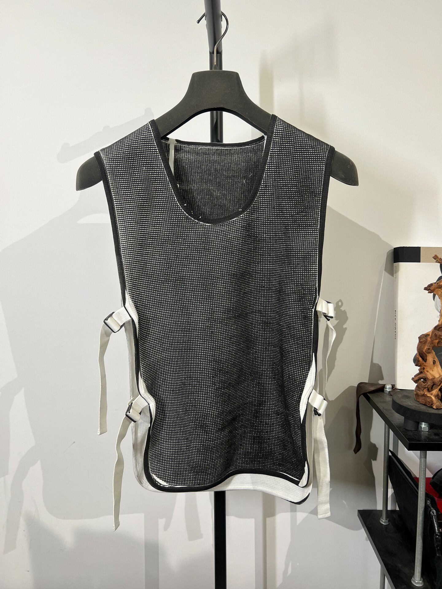 Boris Bidjan Saberi 11by bbs Vest — front