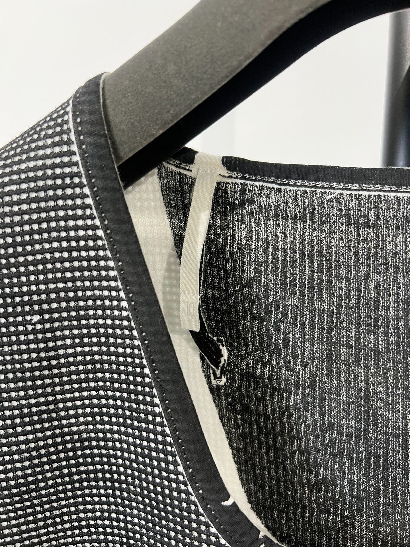Boris Bidjan Saberi 11by bbs Vest — label