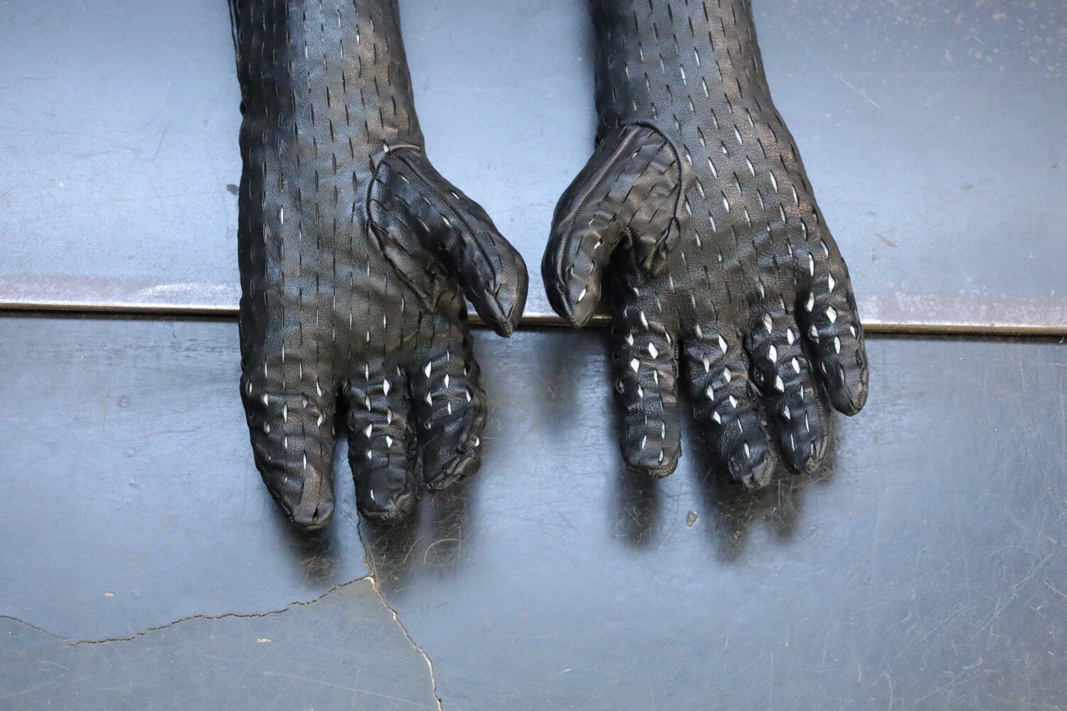 CCP Carol Christian Poell Long Leather Gloves — front
