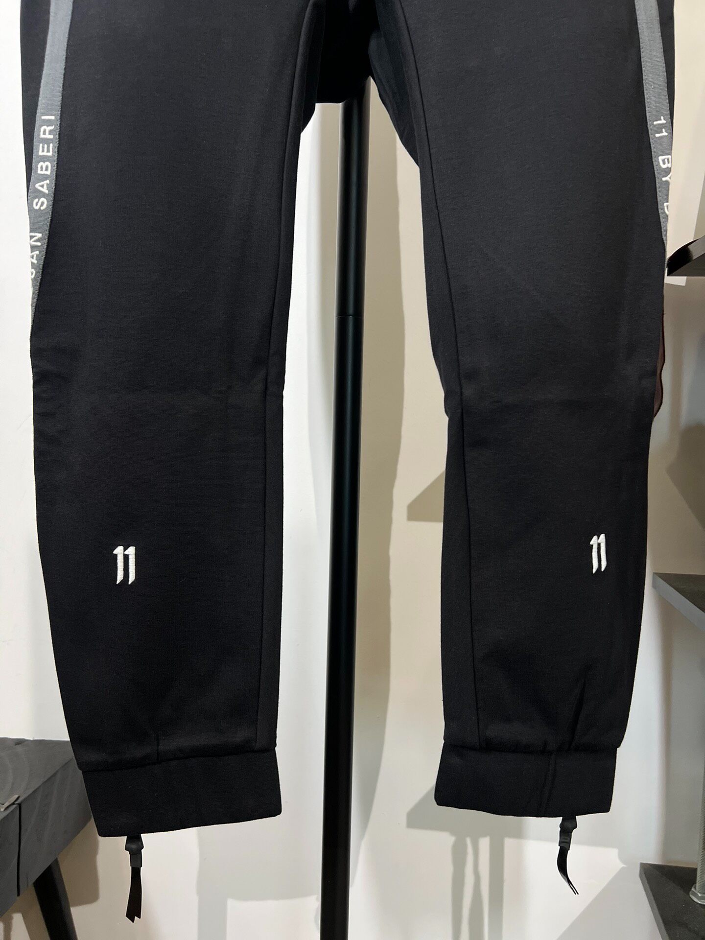 Boris Bidjan Saberi Drop Crotch Sweatpants — detail