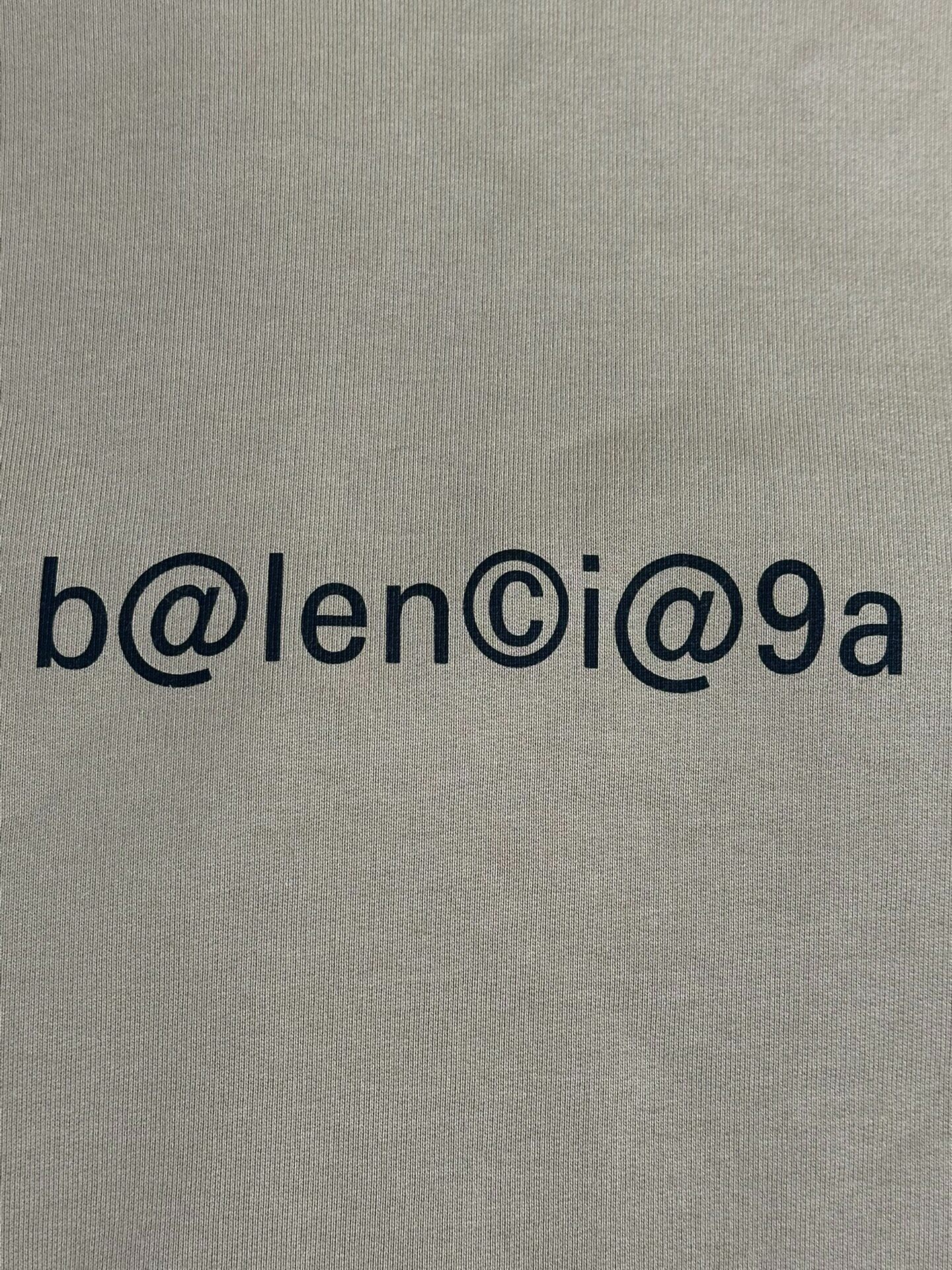 Balenciaga Beige Loose Hoodie — detail