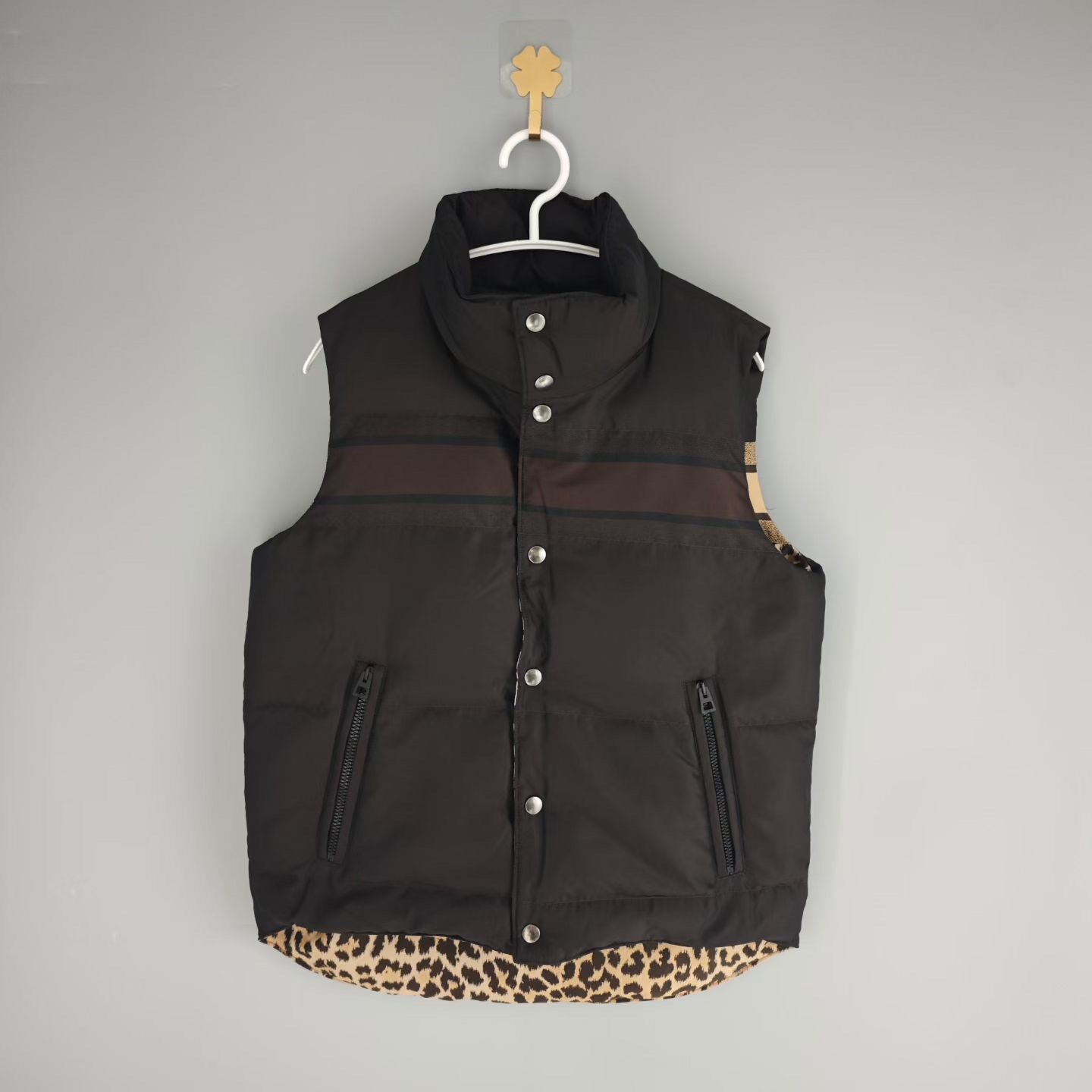 Dior Leopard Print Down Vest — detail