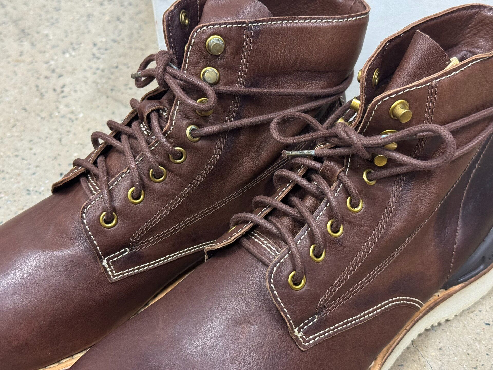Visvim Virgil Boots Folk — label