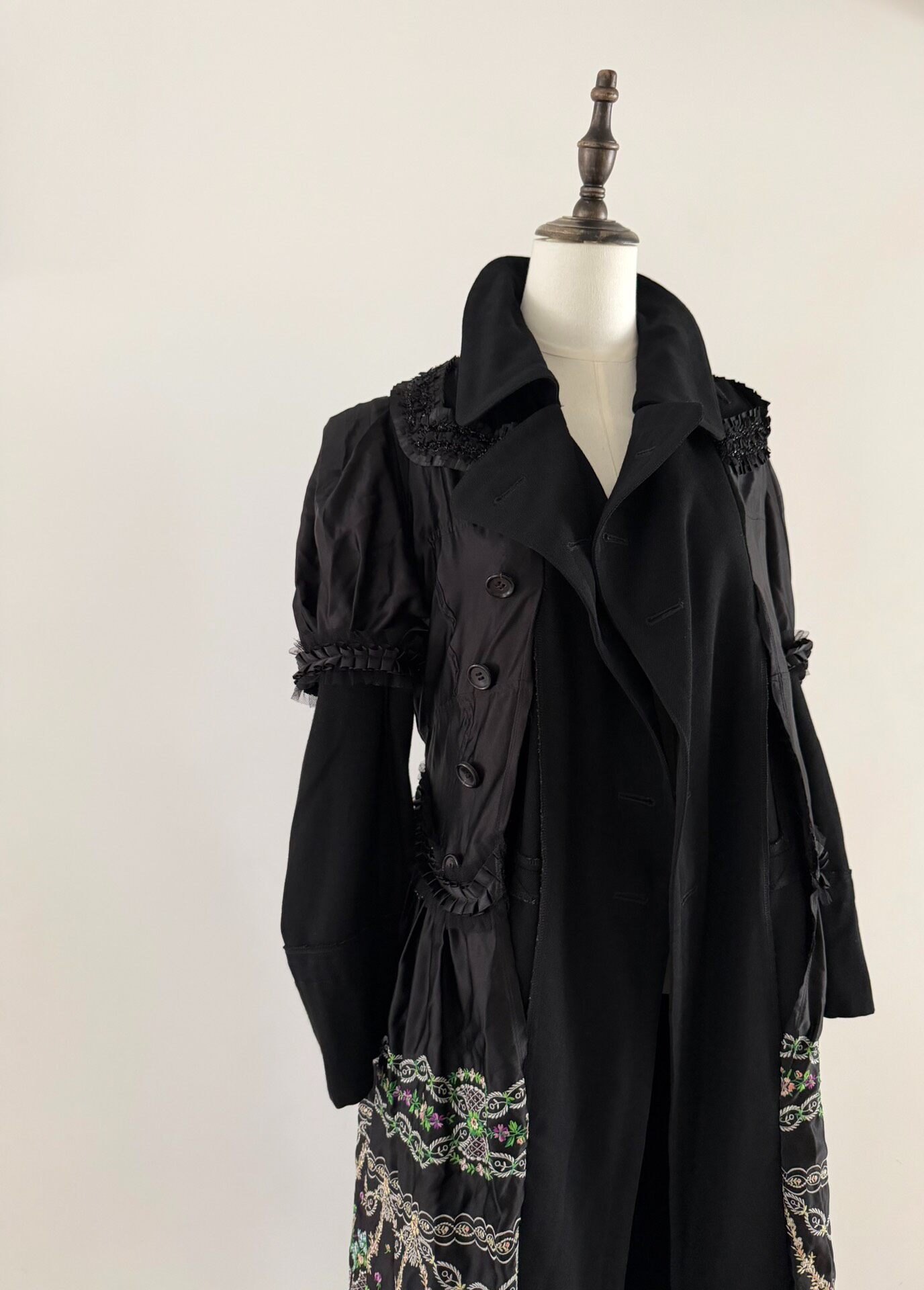 Comme Des Garcons 06AW Double-Sided Coat — detail