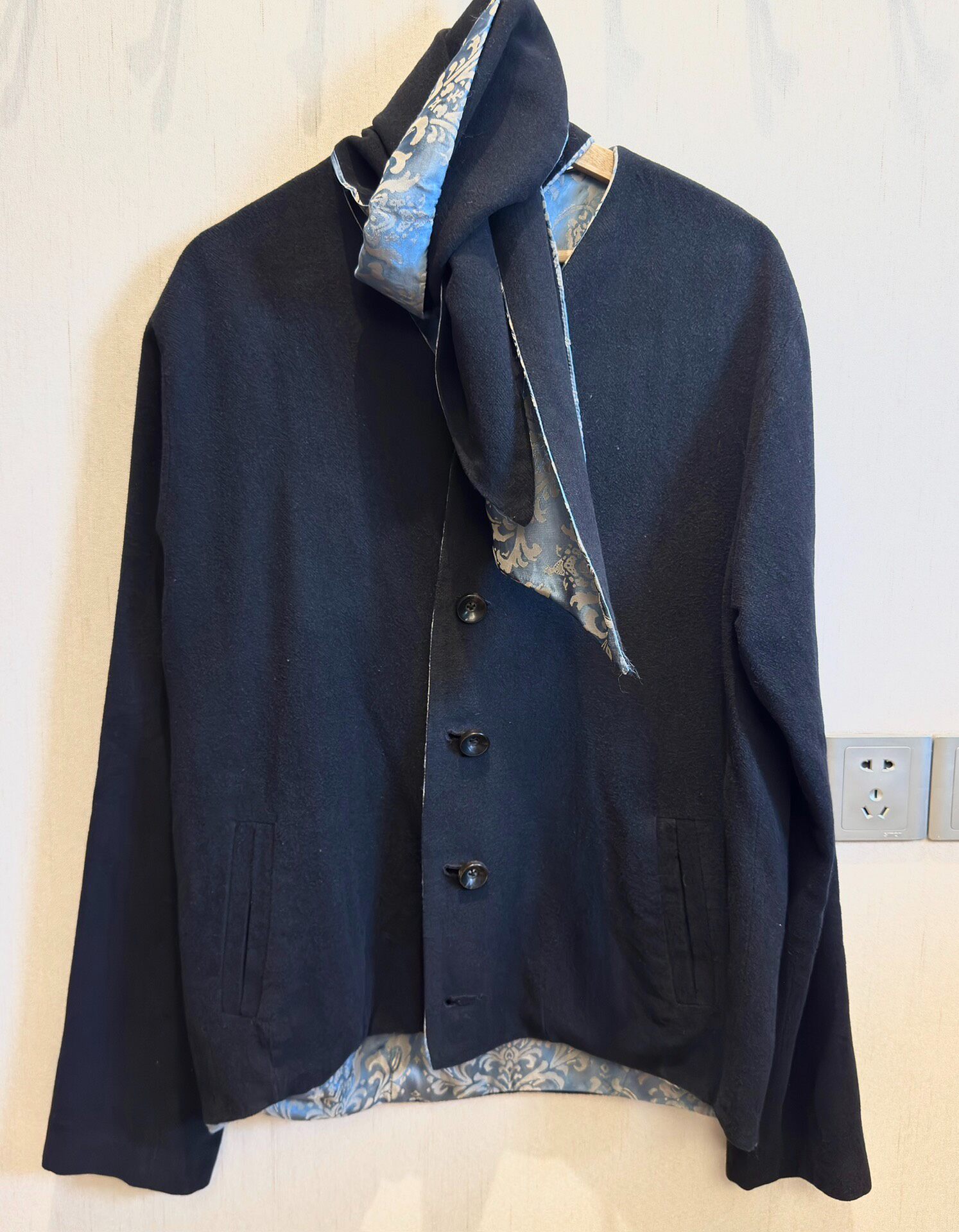 Geoffrey B Small Black Cashmere Jacket — label
