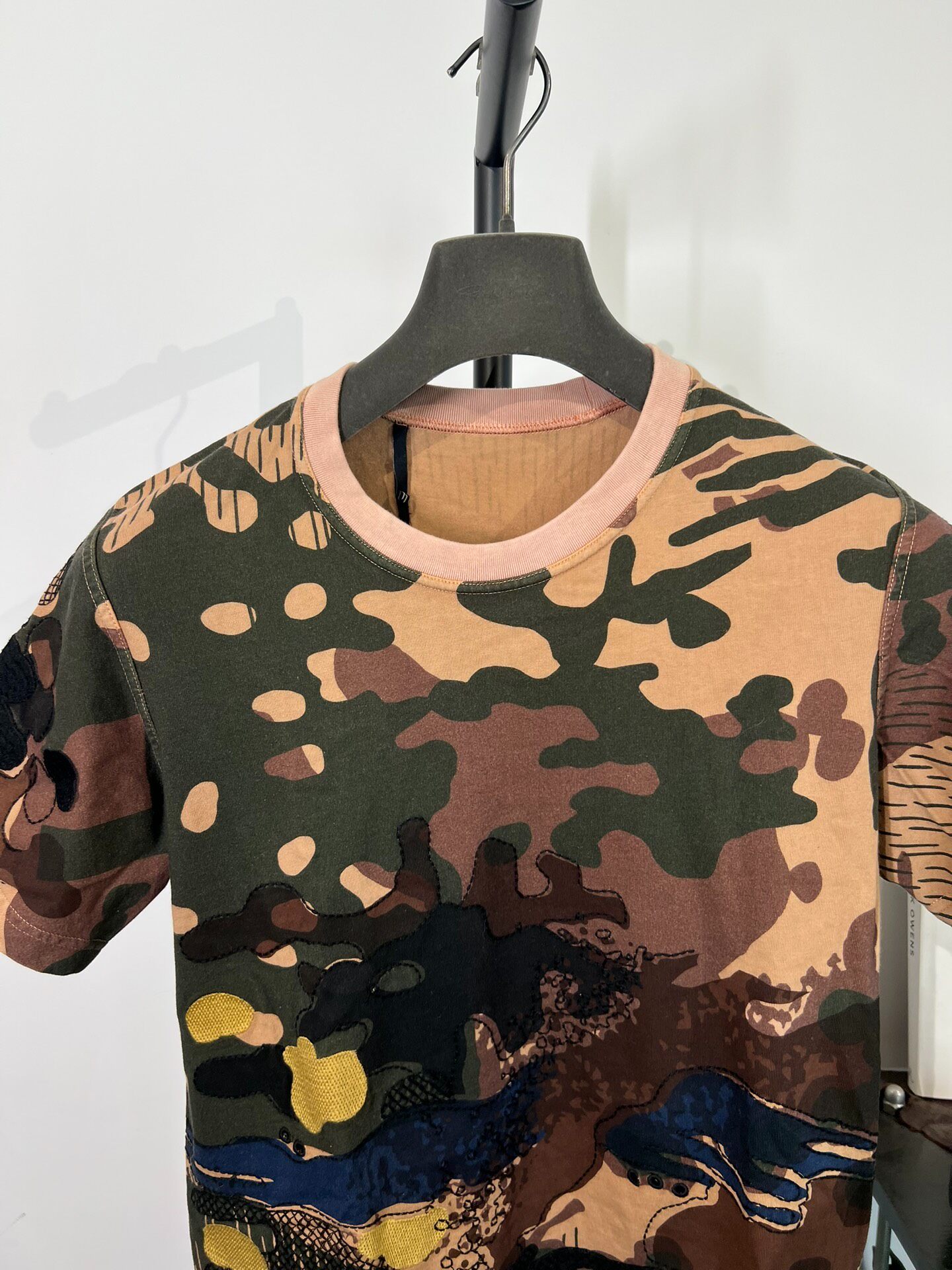 Boris Bidjan Saberi Camo Embroidered Tee — detail