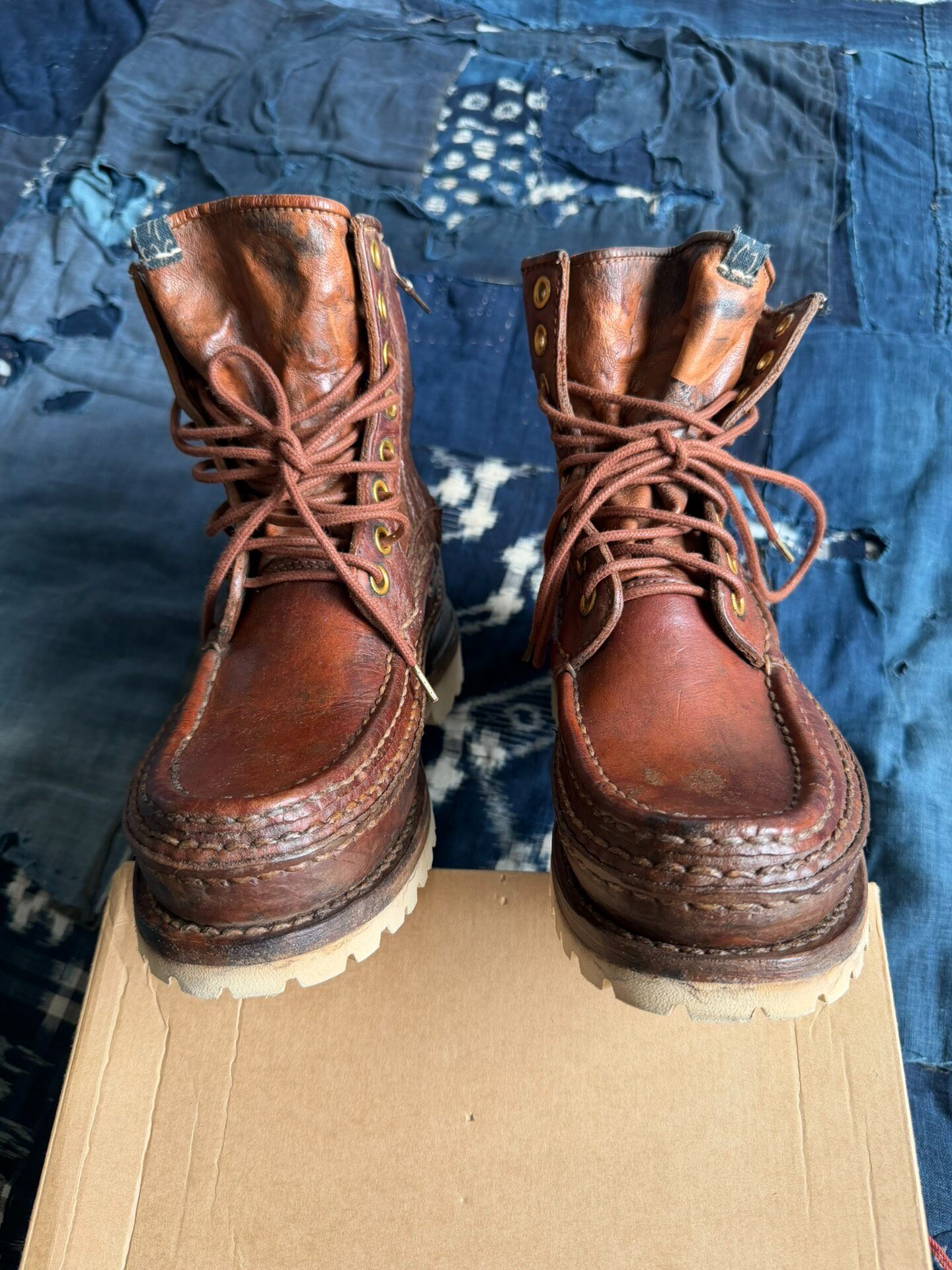 Visvim 22aw ICT Grizzly Boots — label