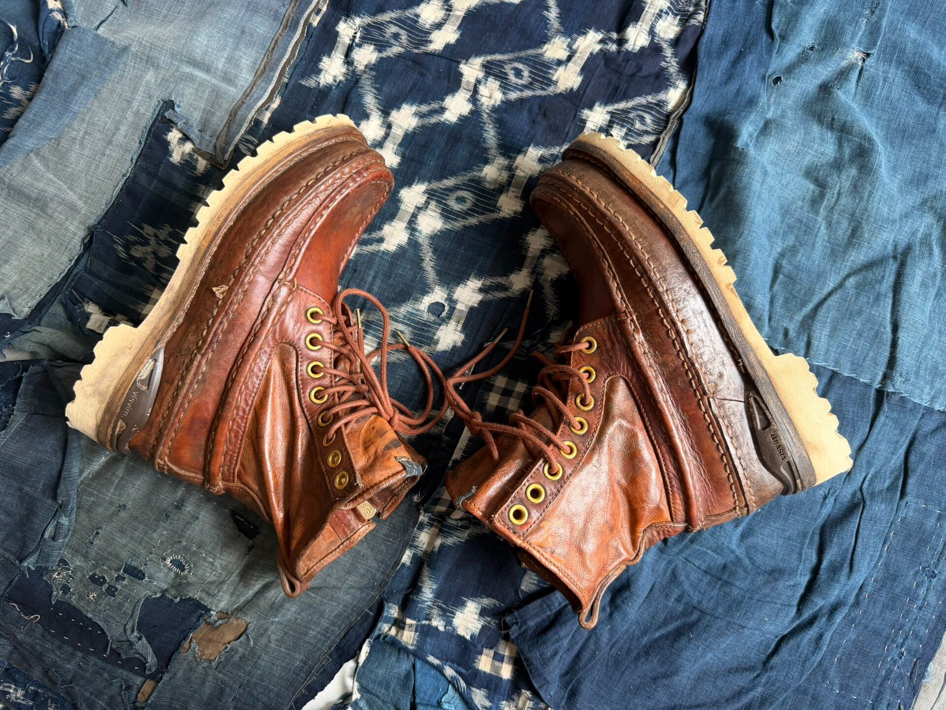 Visvim 22aw ICT Grizzly Boots — front