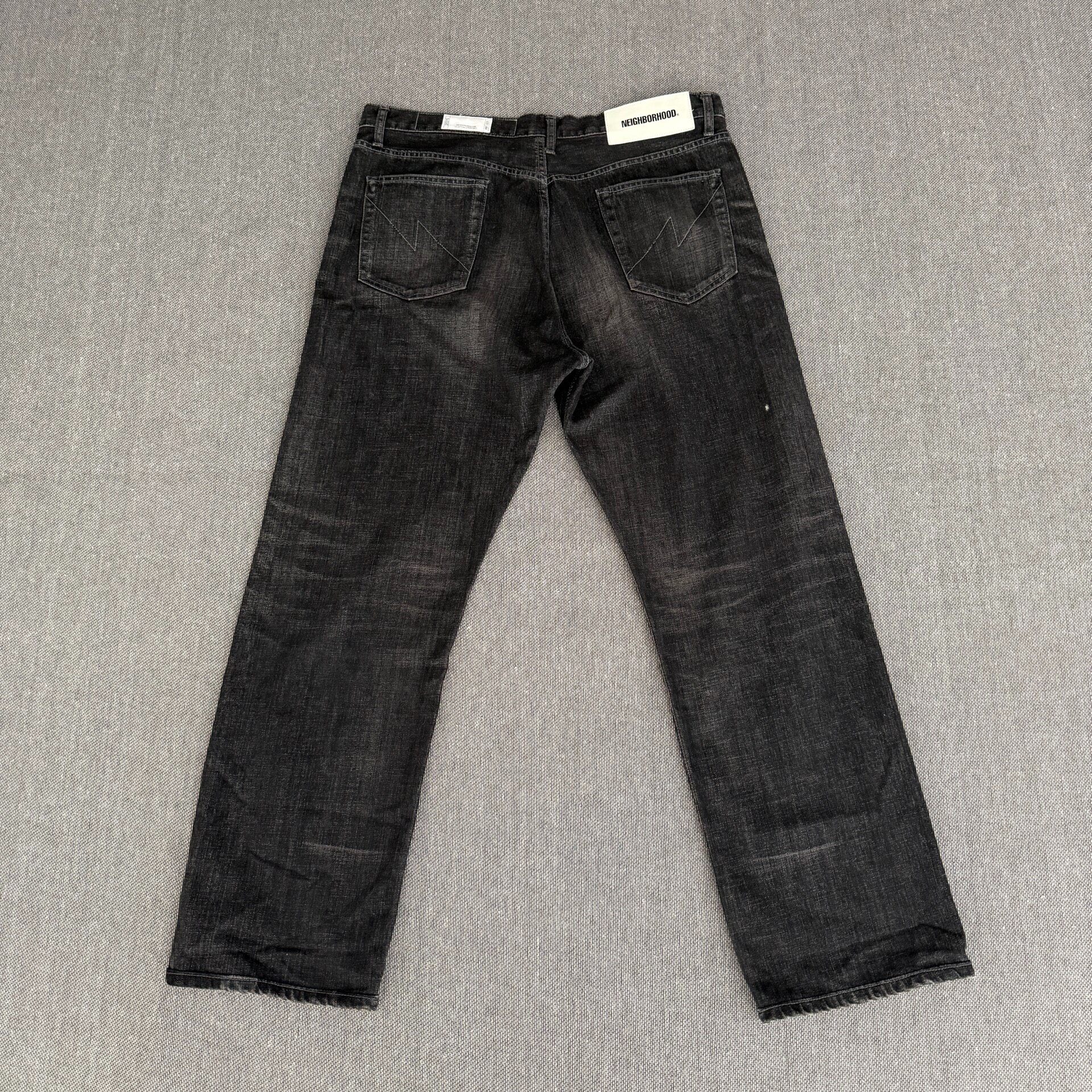 Neighborhood 25AW Black Basic Jeans — detail